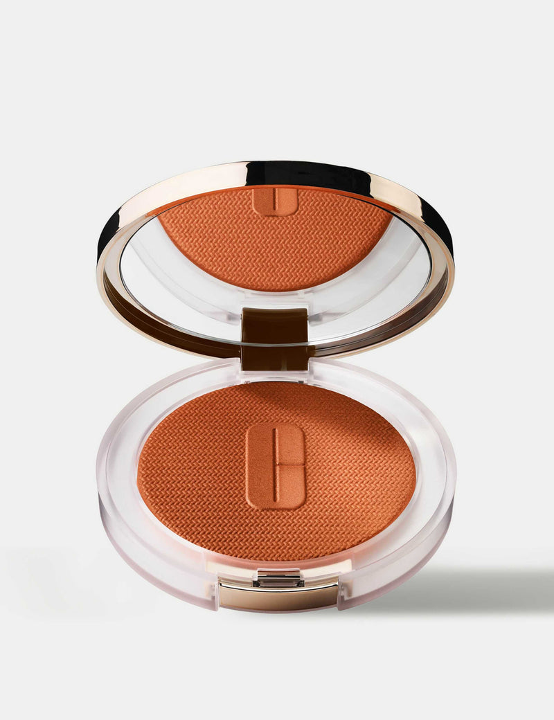 True Highlight Weightless Illuminator highlighter (British brand)