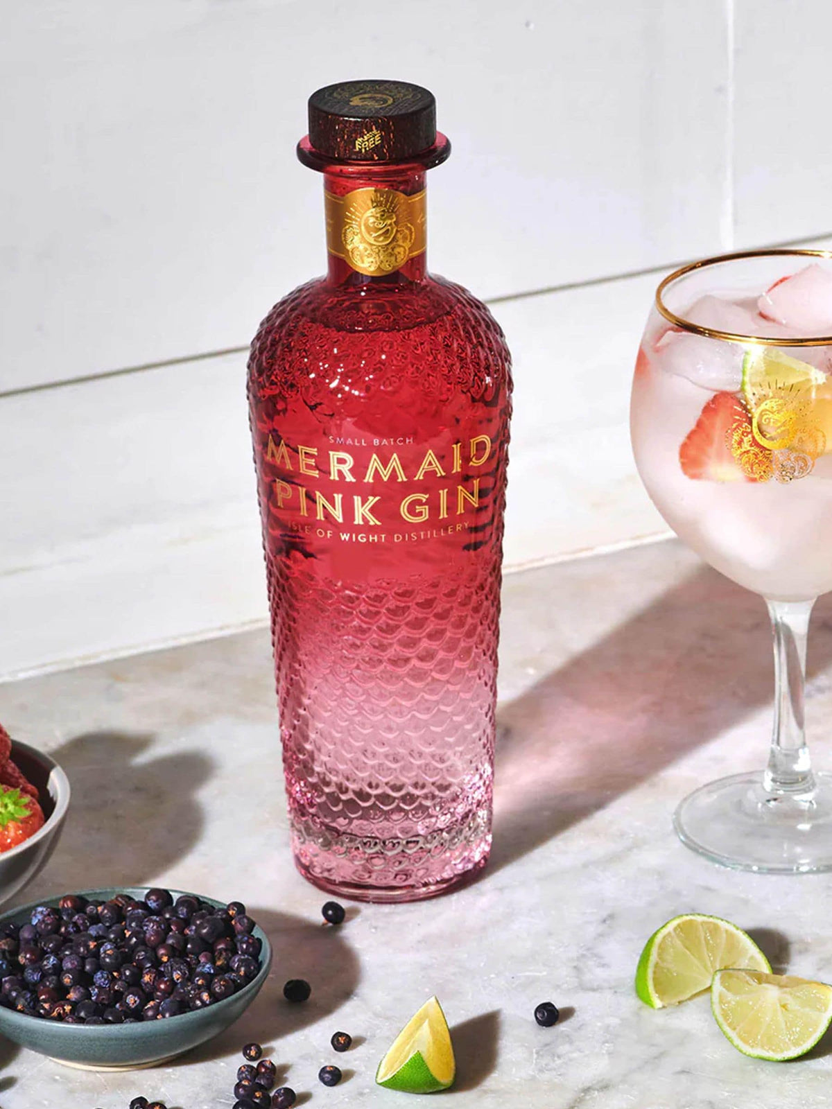DrinksTime Mermaid Pink Gin 70cl - British product