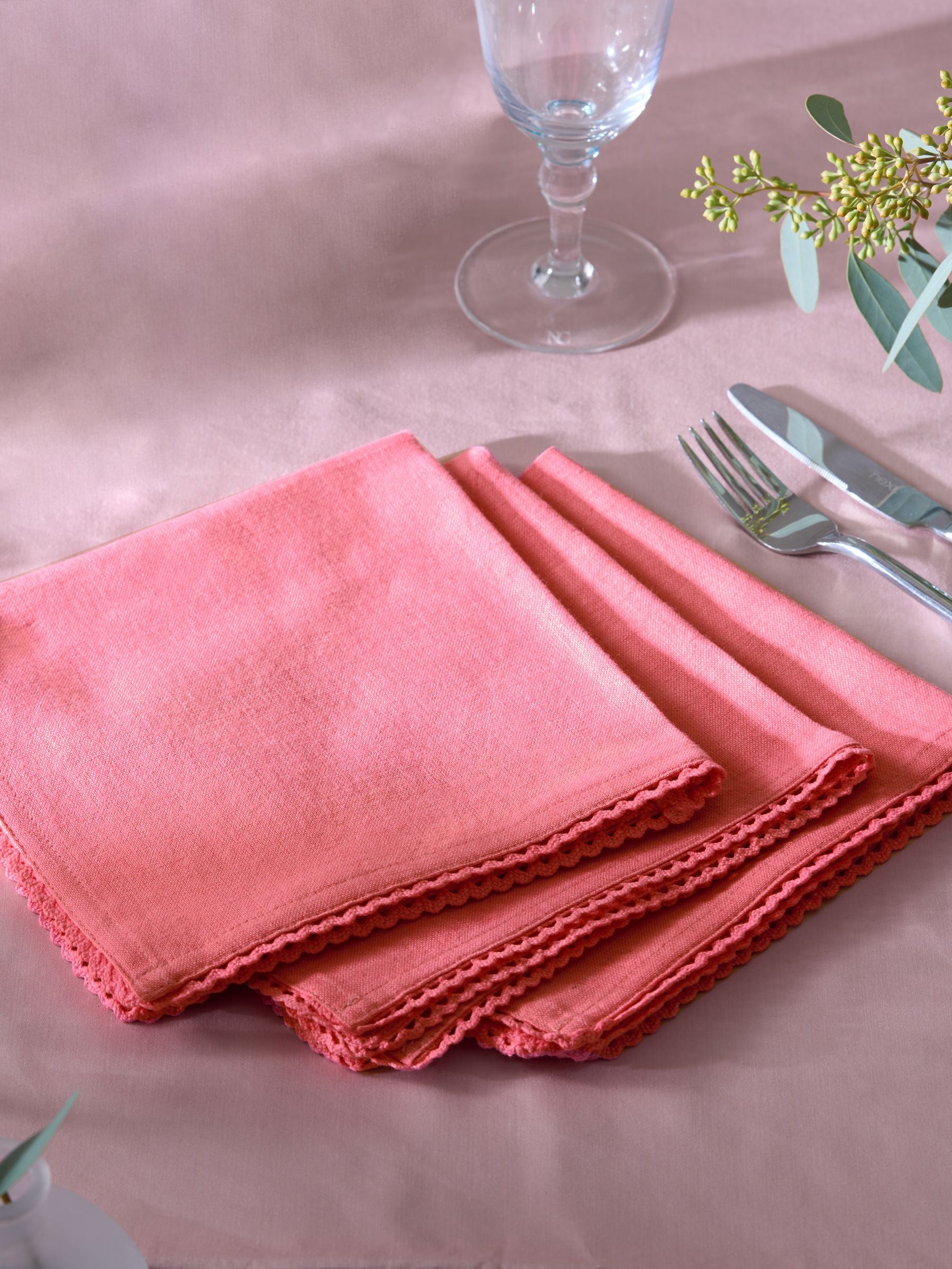 Nina Campbell pink fabric napkins 4 pack, imported from the UK