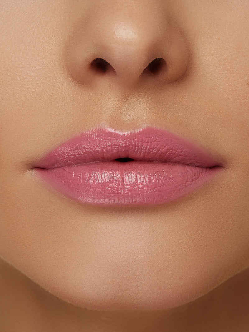 Set of 4 luxe lip crayons in assorted shades (British brand)