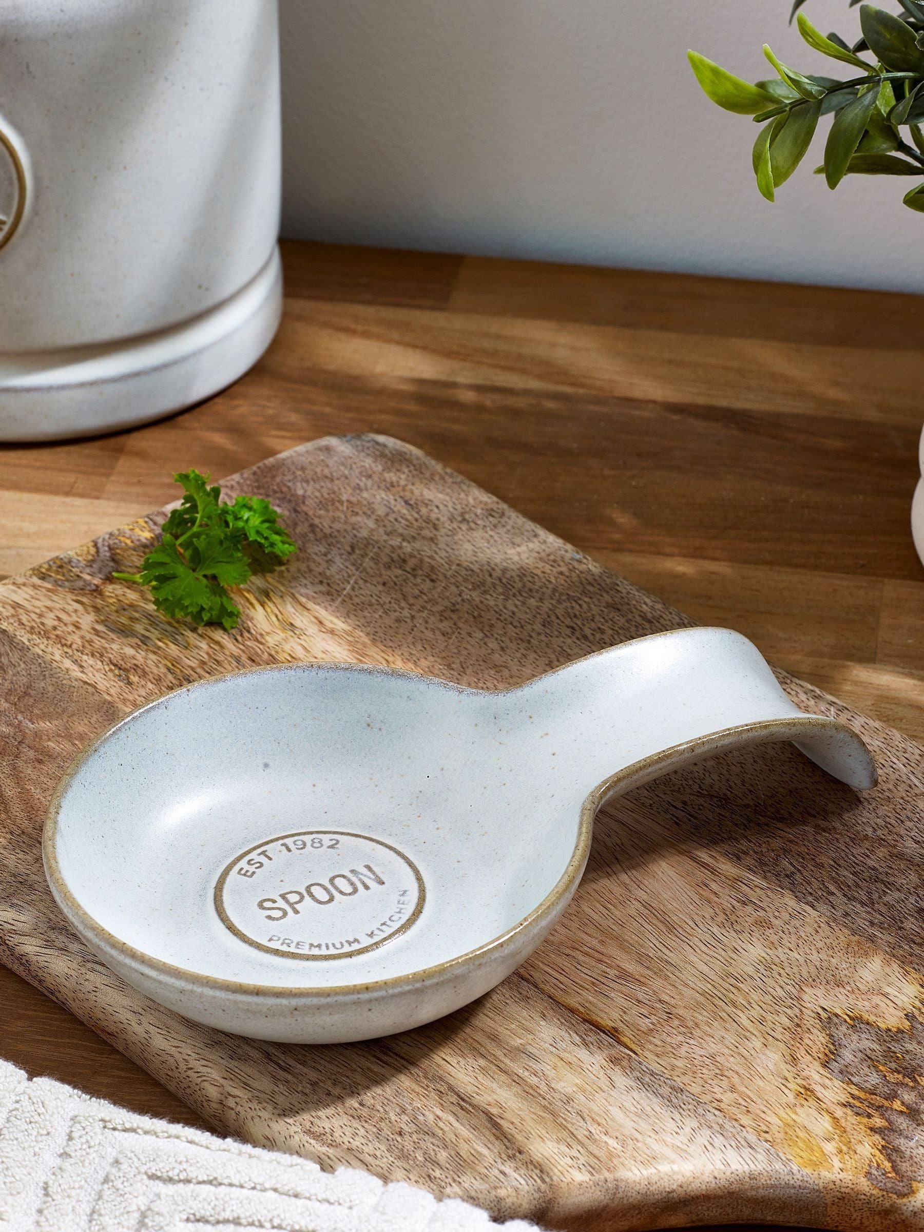 Stone Country Badge Spoon Rest (British brand)