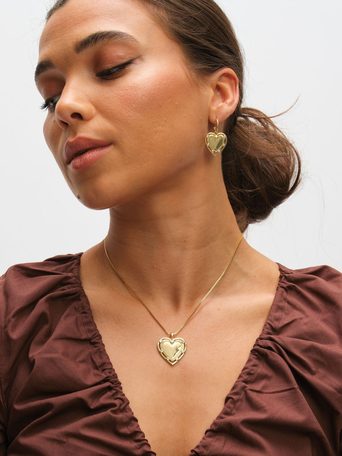 Inicio Gold Inicio 14K Gold Plated Textured Heart Charm Hoop Earrings