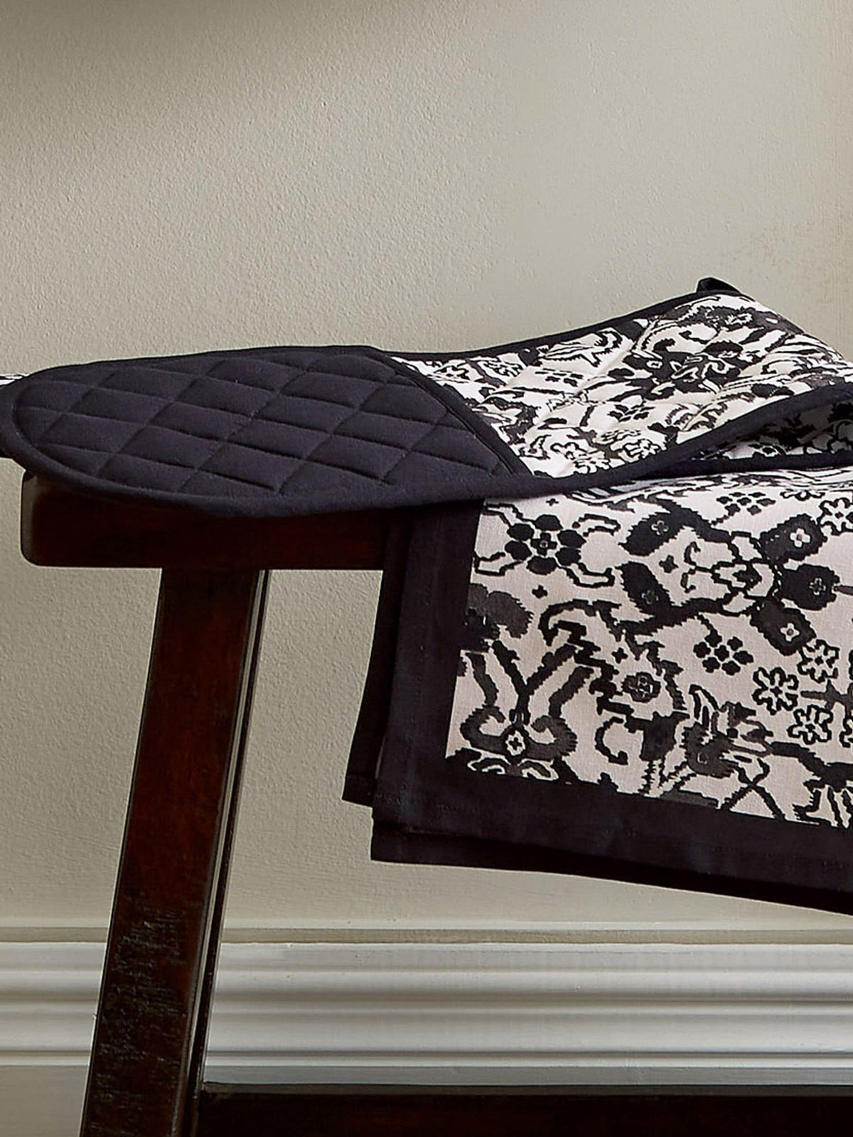 Bedeck of Belfast charcoal morsan double oven gloves - British product