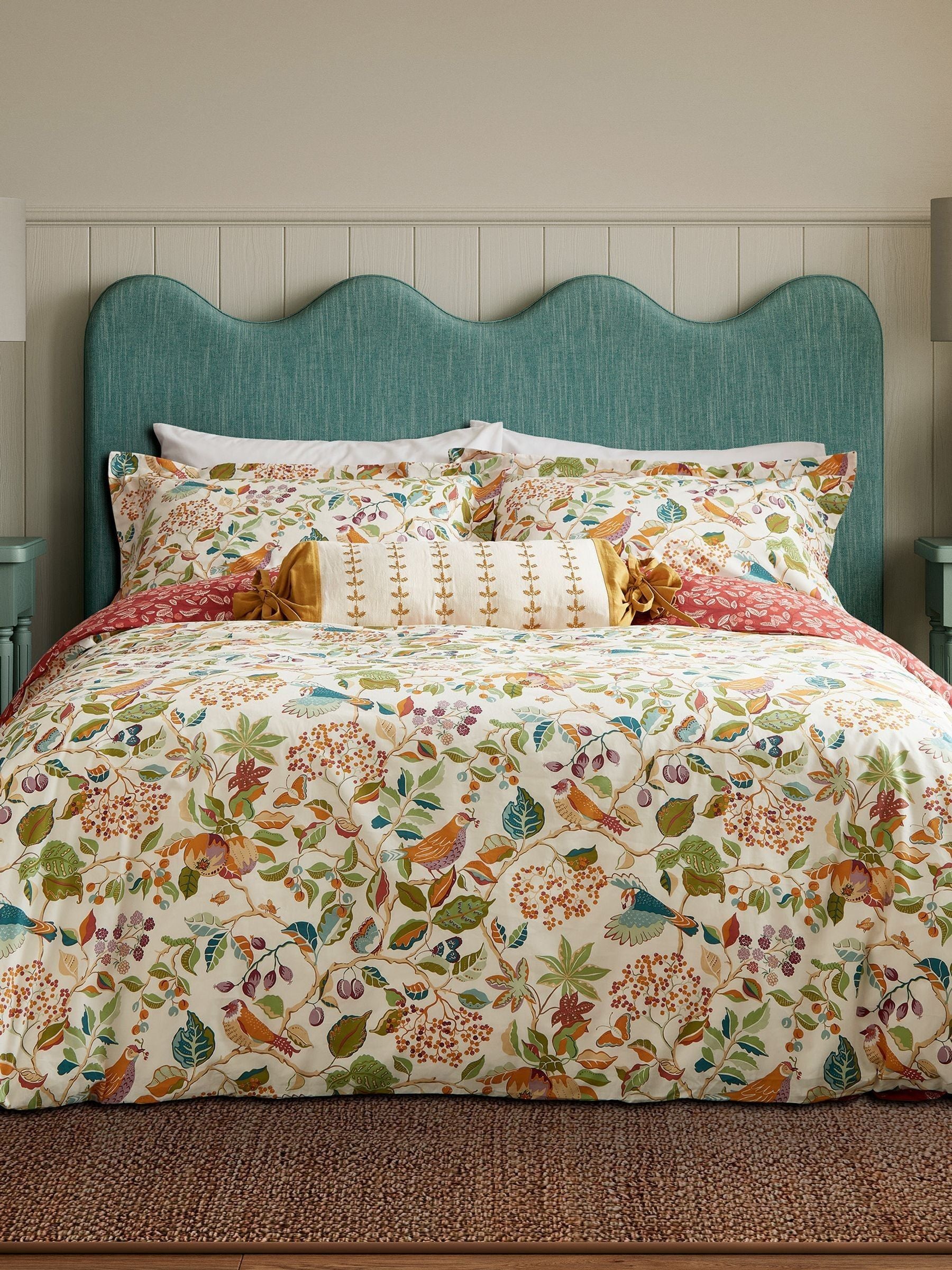 Sanderson Rowan Berry Birds & Berries duvet set (British brand)