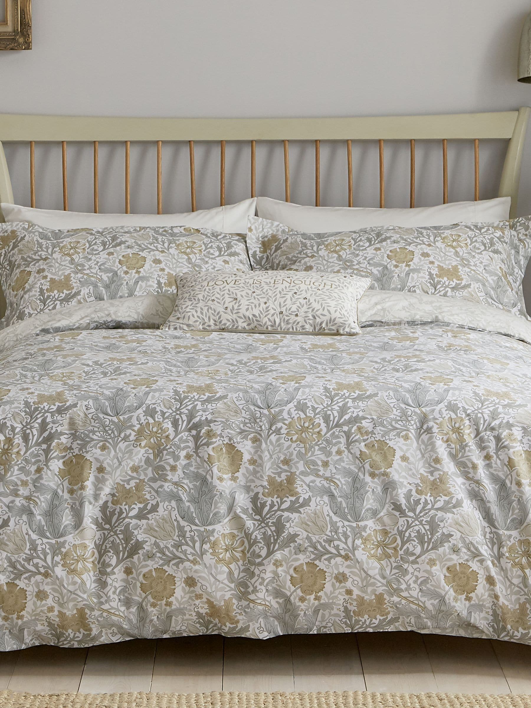 Morris & Co Neutral Compton cotton duvet set, imported from the UK
