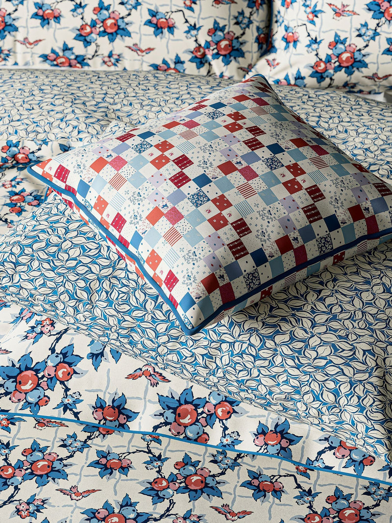 Land & Shore Blue Red Grove duvet set, UK version
