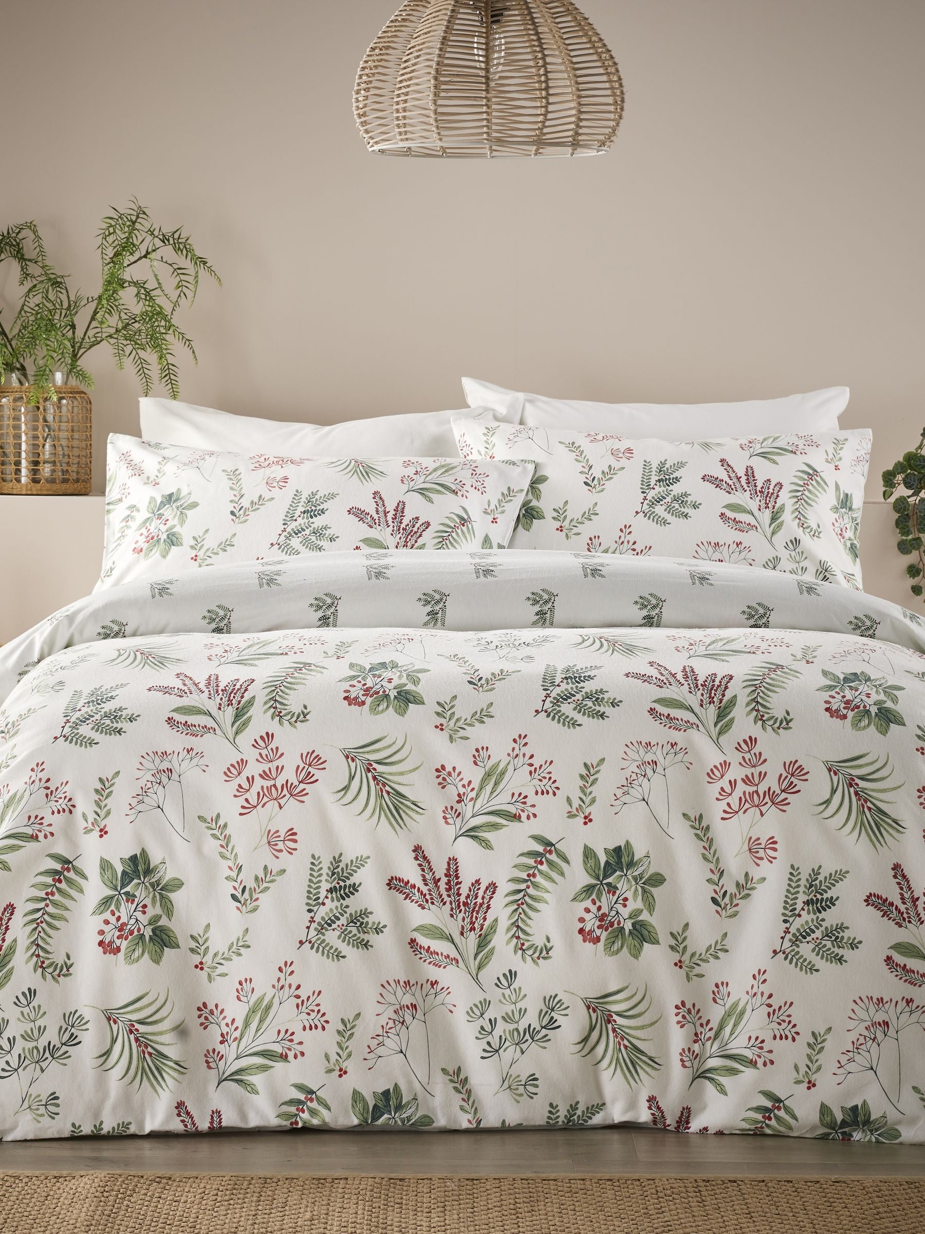 Vantona natural sprig brushed cotton quilt cover set (British brand)