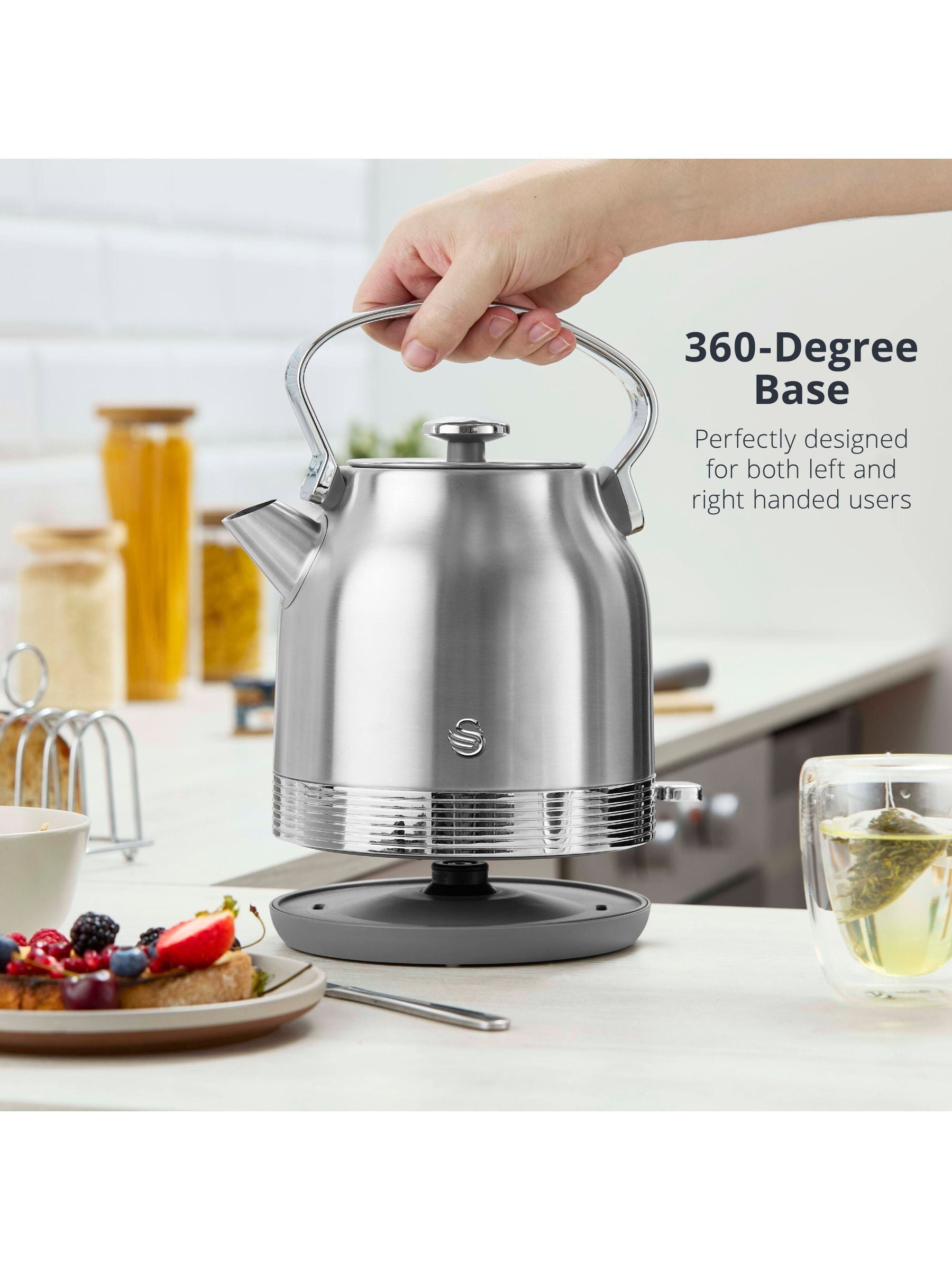 Swan Retro Traditional 1.7L electric kettle (British brand)