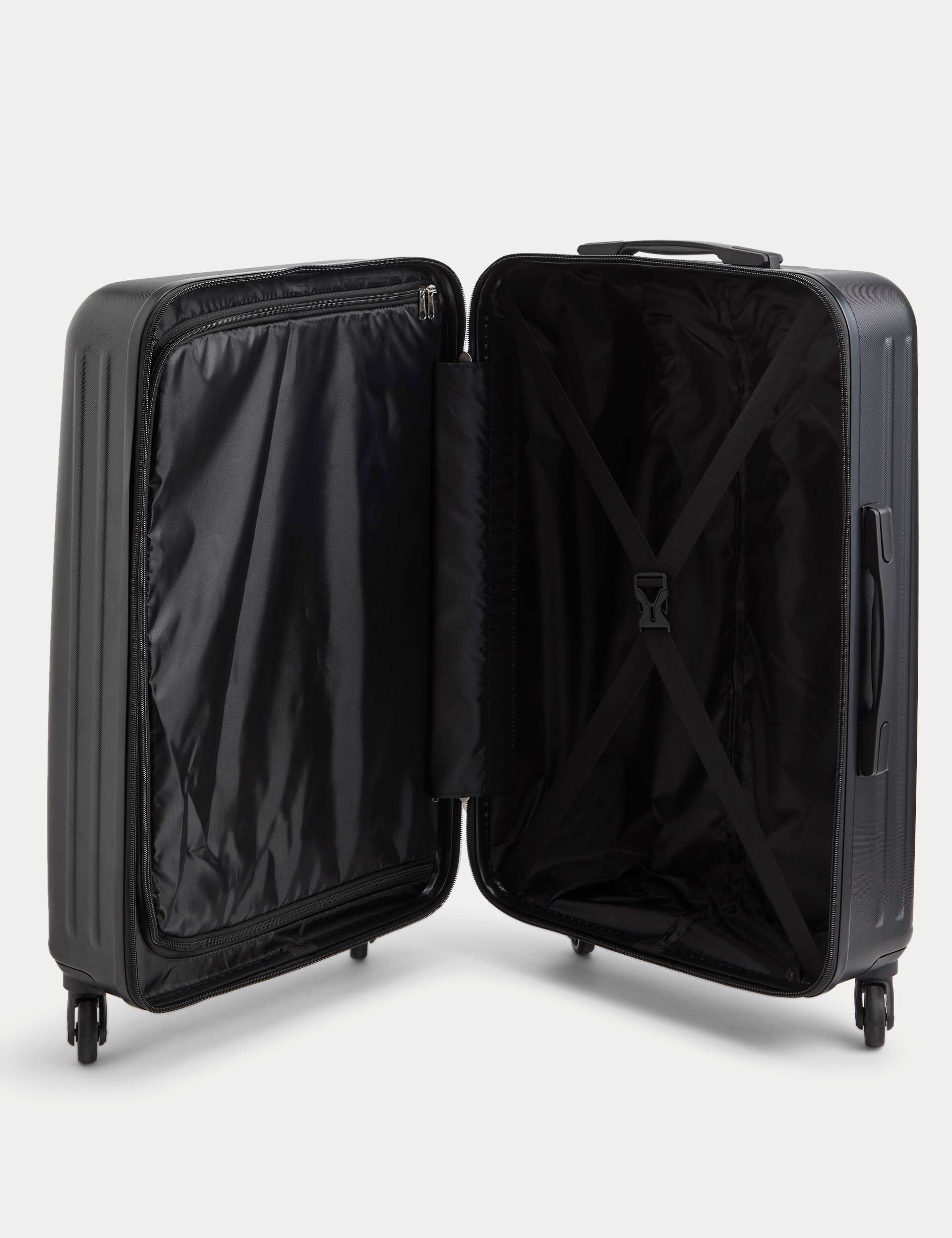 Vienna 4 wheel hard shell medium suitcase (British brand)