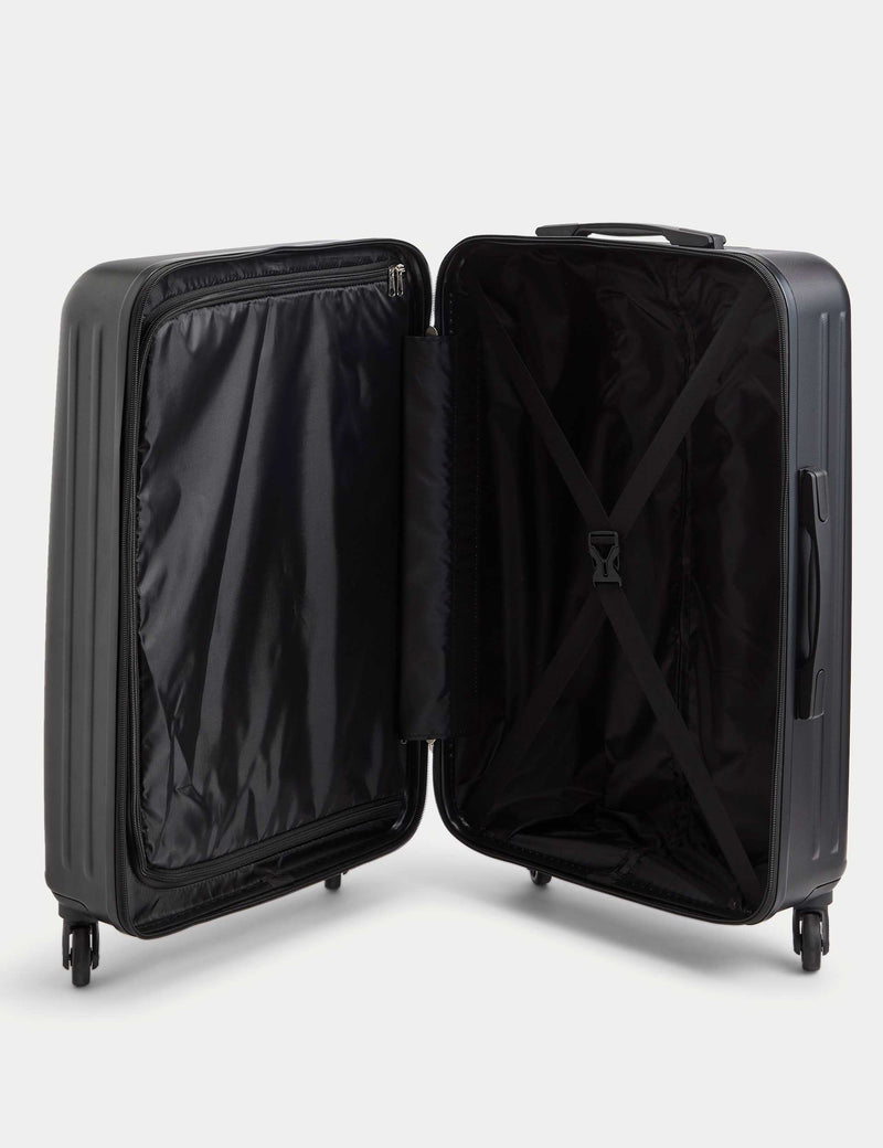 Vienna 4 wheel hard shell medium suitcase (British brand)