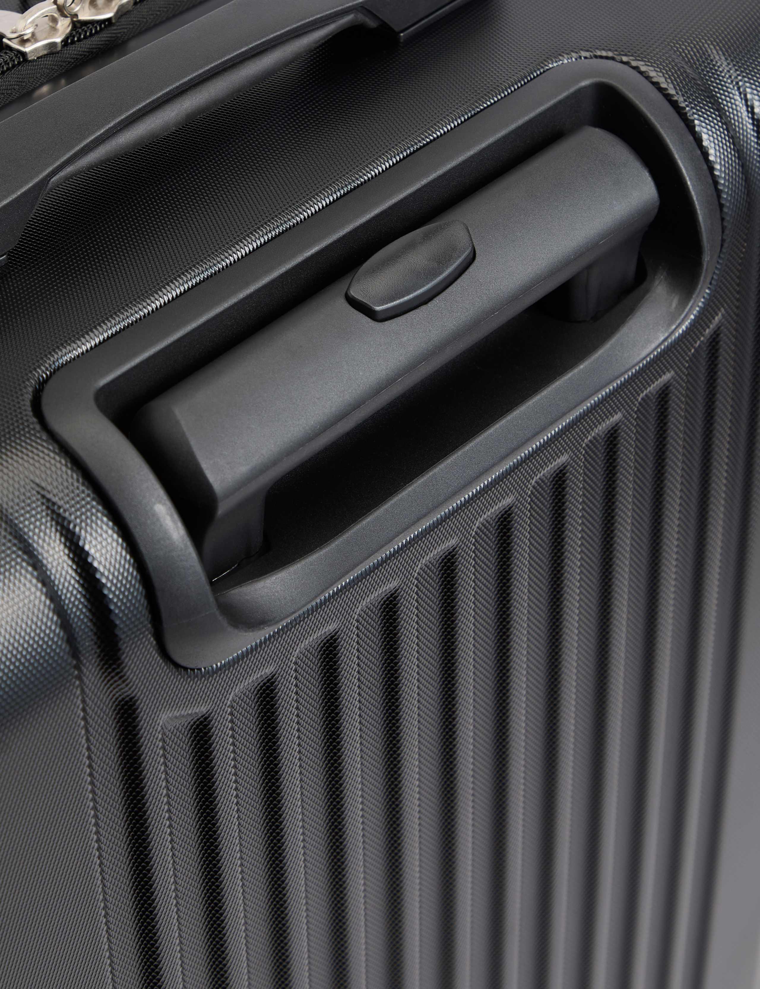 Vienna 4 wheel hard shell medium suitcase (British brand)