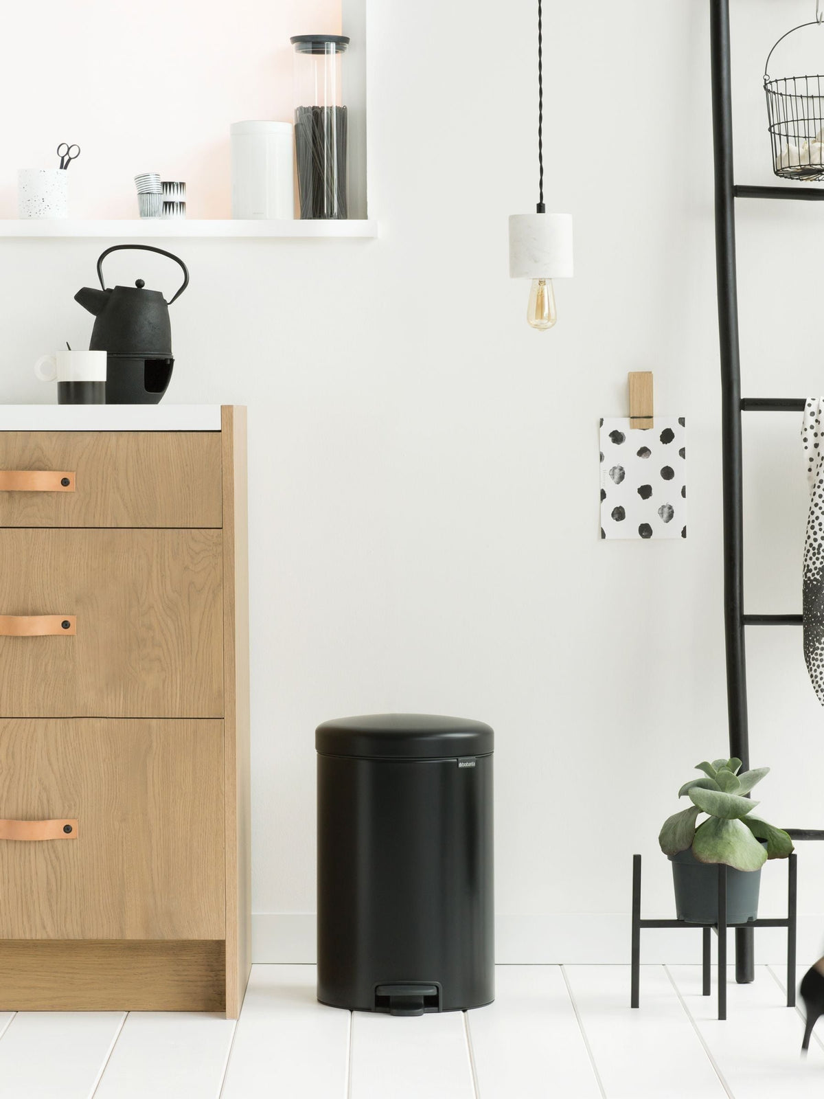 Brabantia Matt Black Pedal Bin 20L - British product