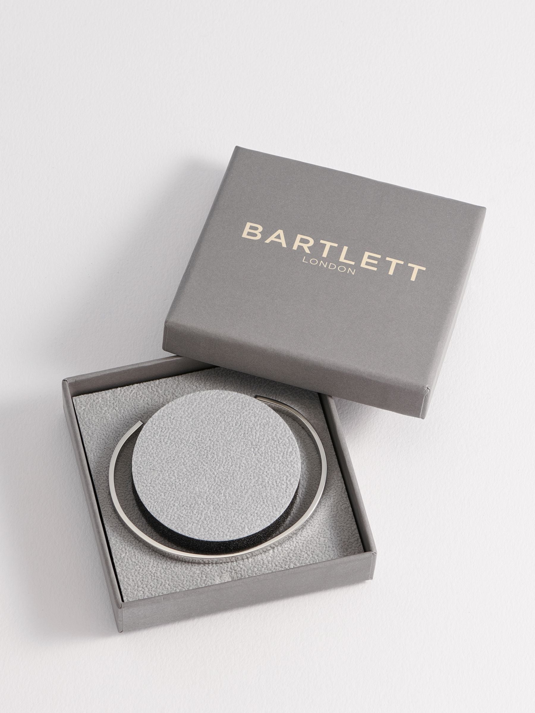 Bartlett Silver Tone Tone Fine Bangle