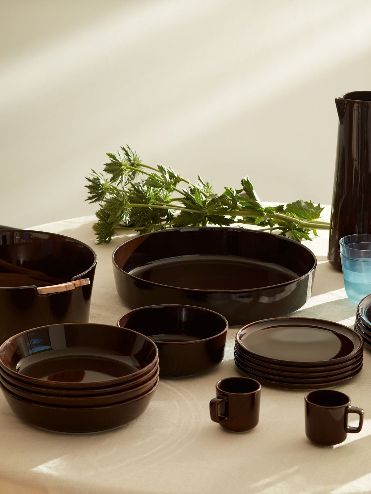 LSA International Chocolate Brown serving bowl 30cm, UK version