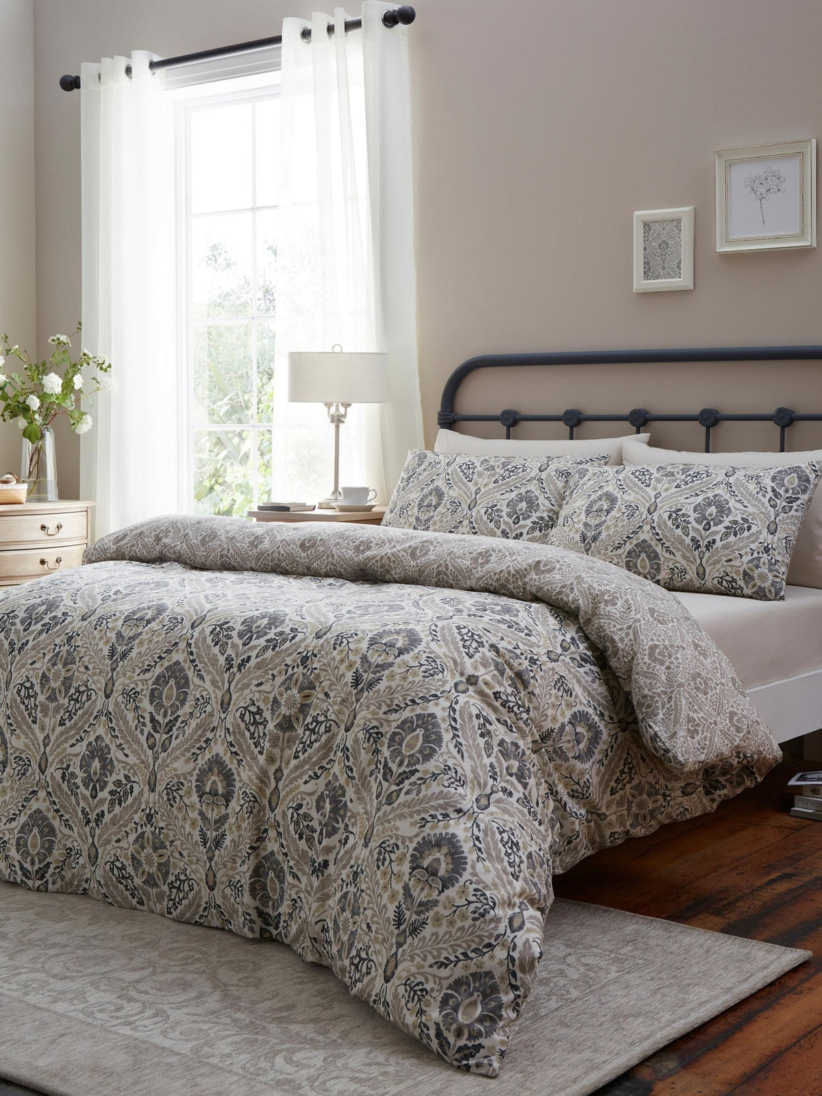 Dreams & Drapes Natural Harriet duvet cover set - British product