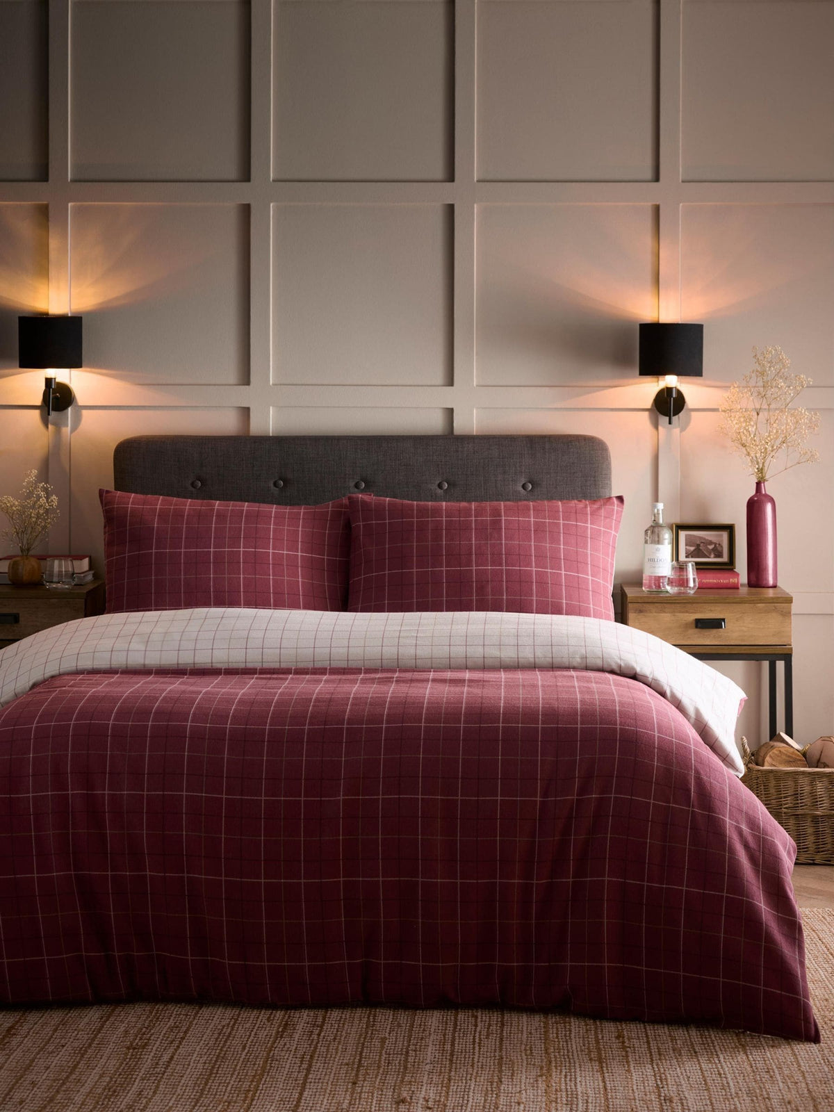 Dreams & Drapes Burgundy Wynn duvet cover set - British product