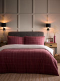 Dreams & Drapes Burgundy Wynn duvet cover set - British product