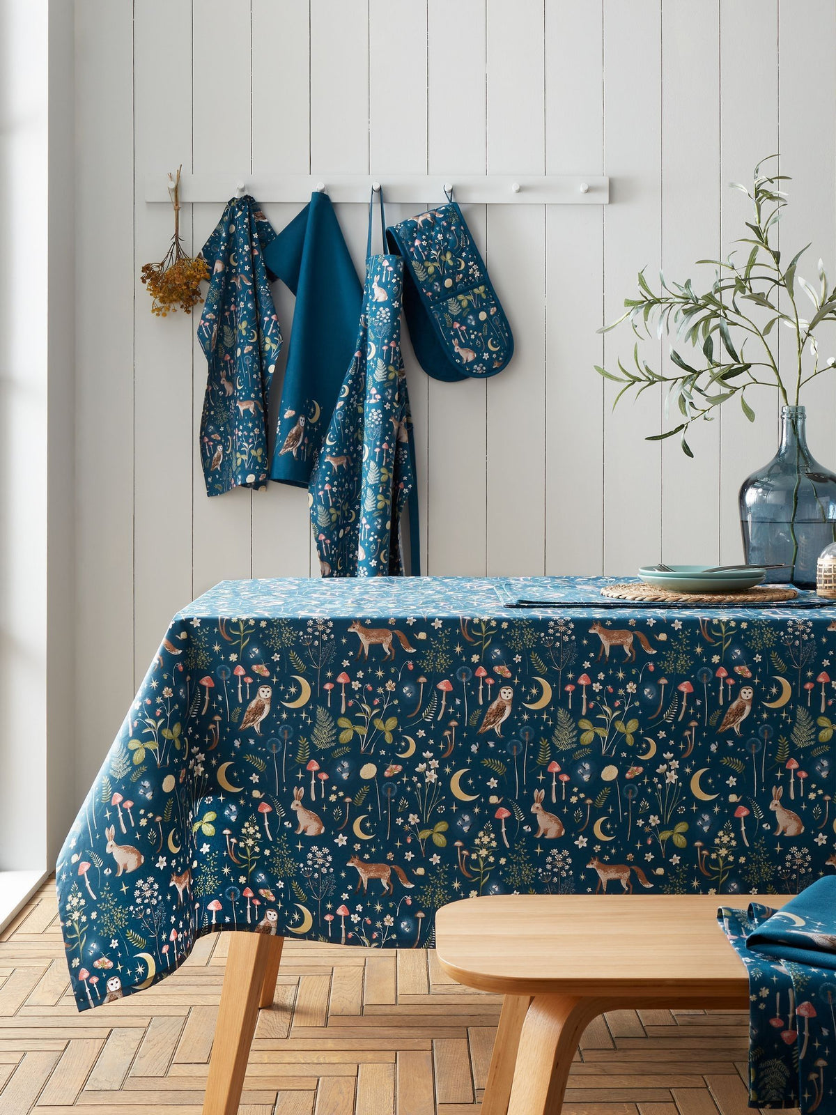 Catherine Lansfield navy blue enchanted twilight animals cotton tablecloth 137cm x 229cm - British product