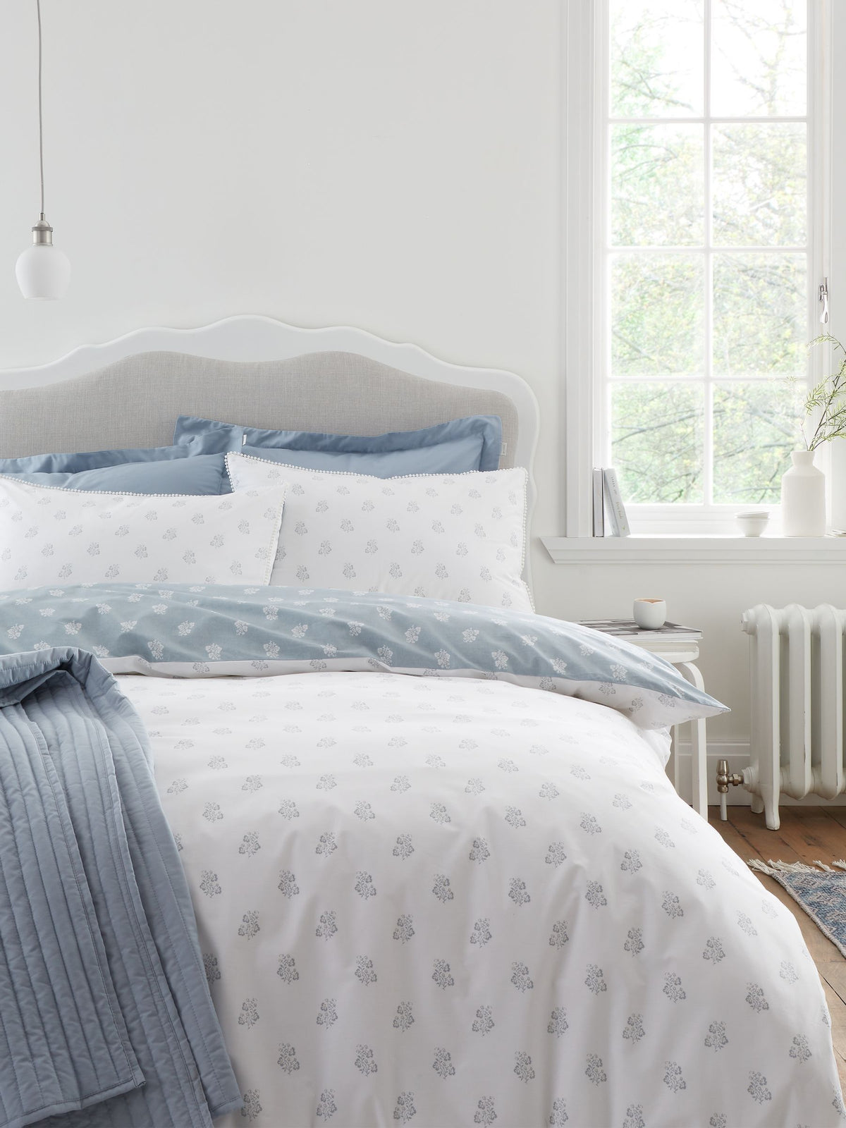 White Blue Esme Floral Print Reversible Duvet Cover Set - British product