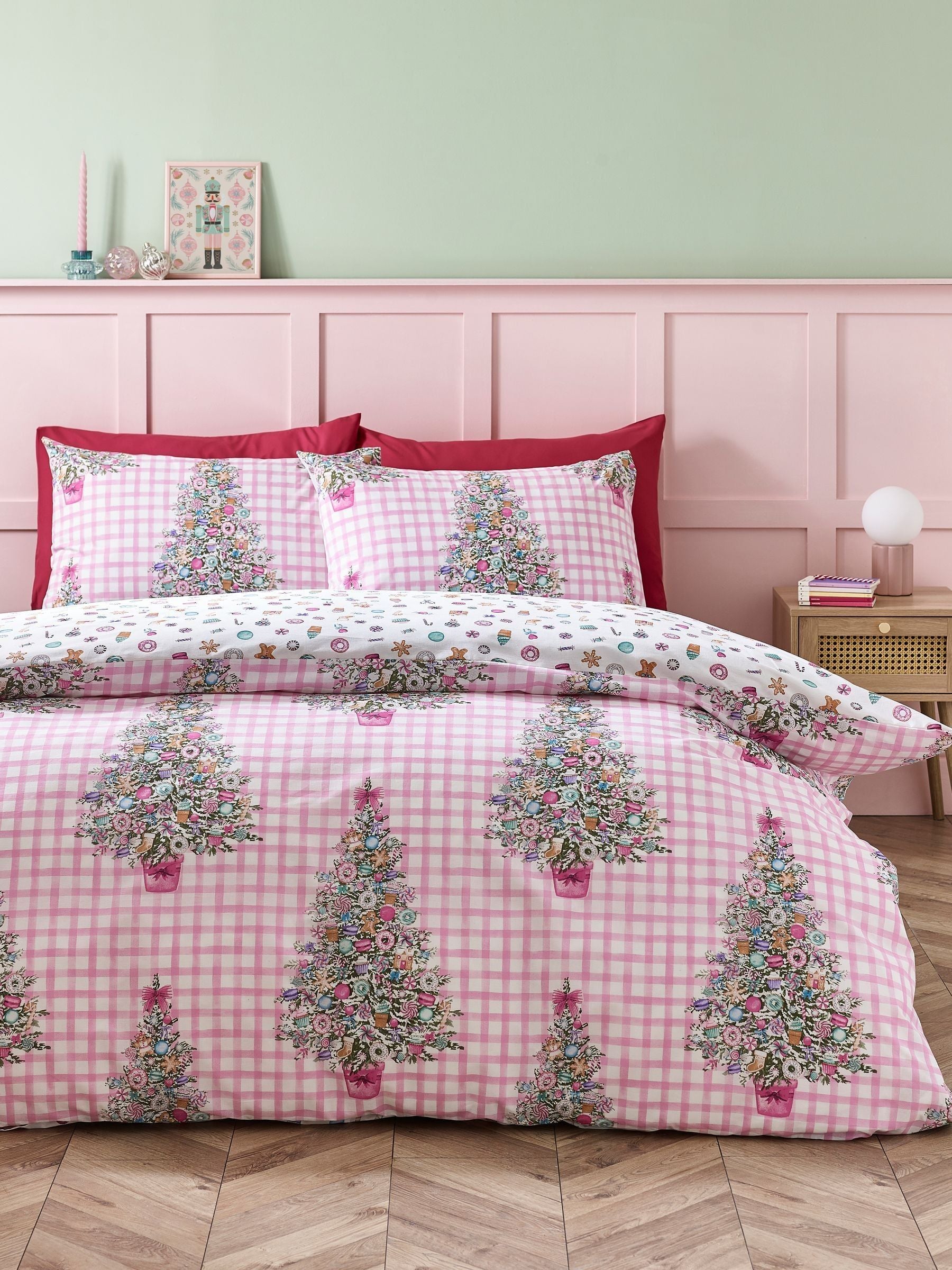 Catherine Lansfield Pink Christmas duvet cover set - British product