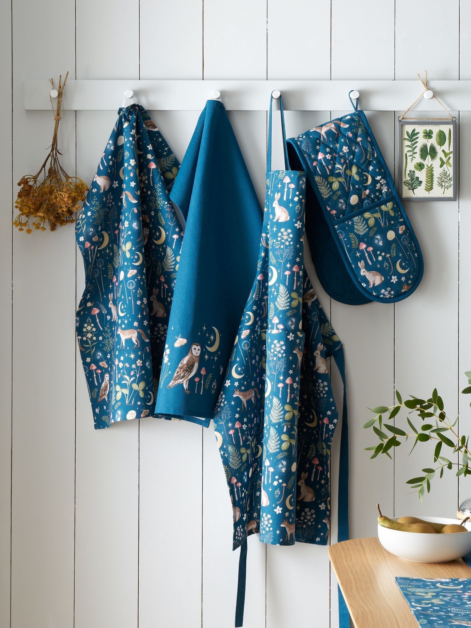 Catherine Lansfield Navy Blue Enchanted Twilight Animals Cotton Tea Towel