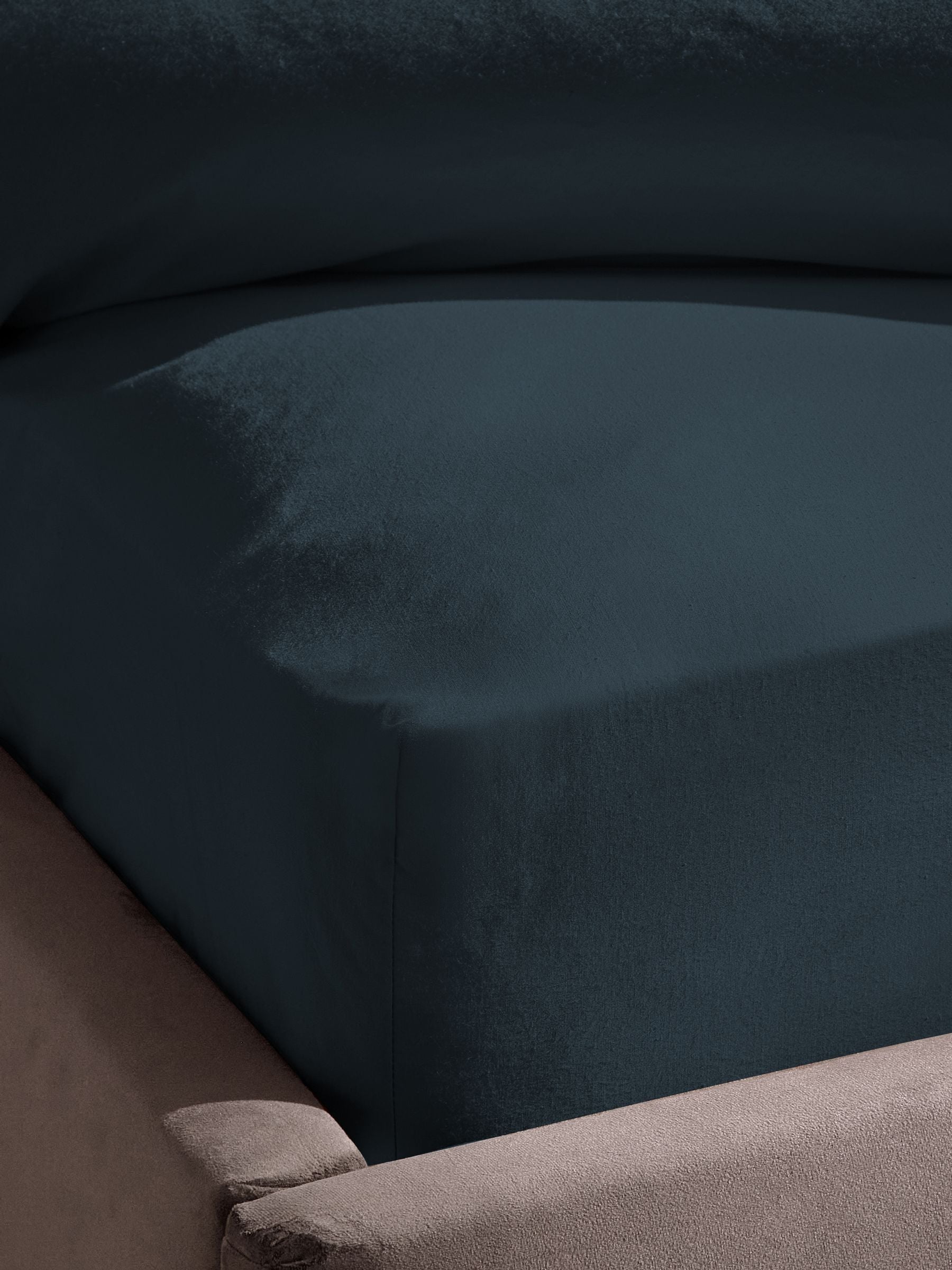 Silentnight Indigo Cotton Rich T180 Washed Fitted Sheet (British brand)