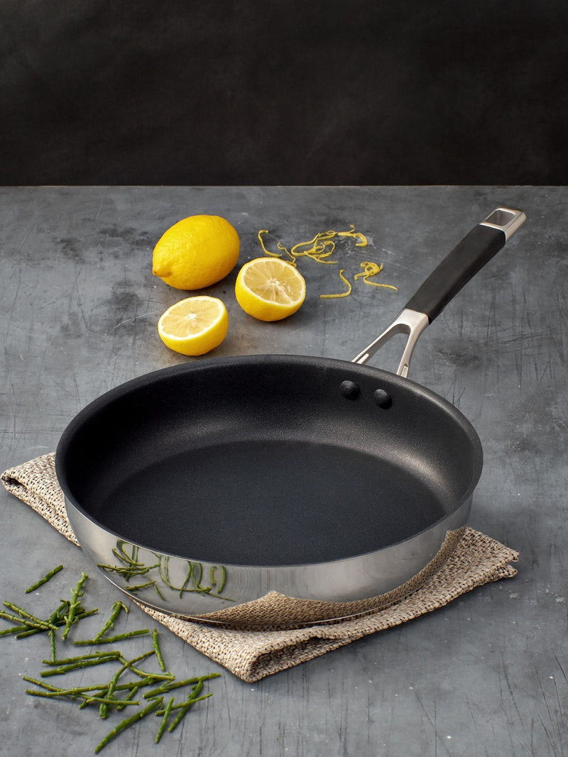 Stellar Silver Flow 26cm non-stick frying pan (British brand)