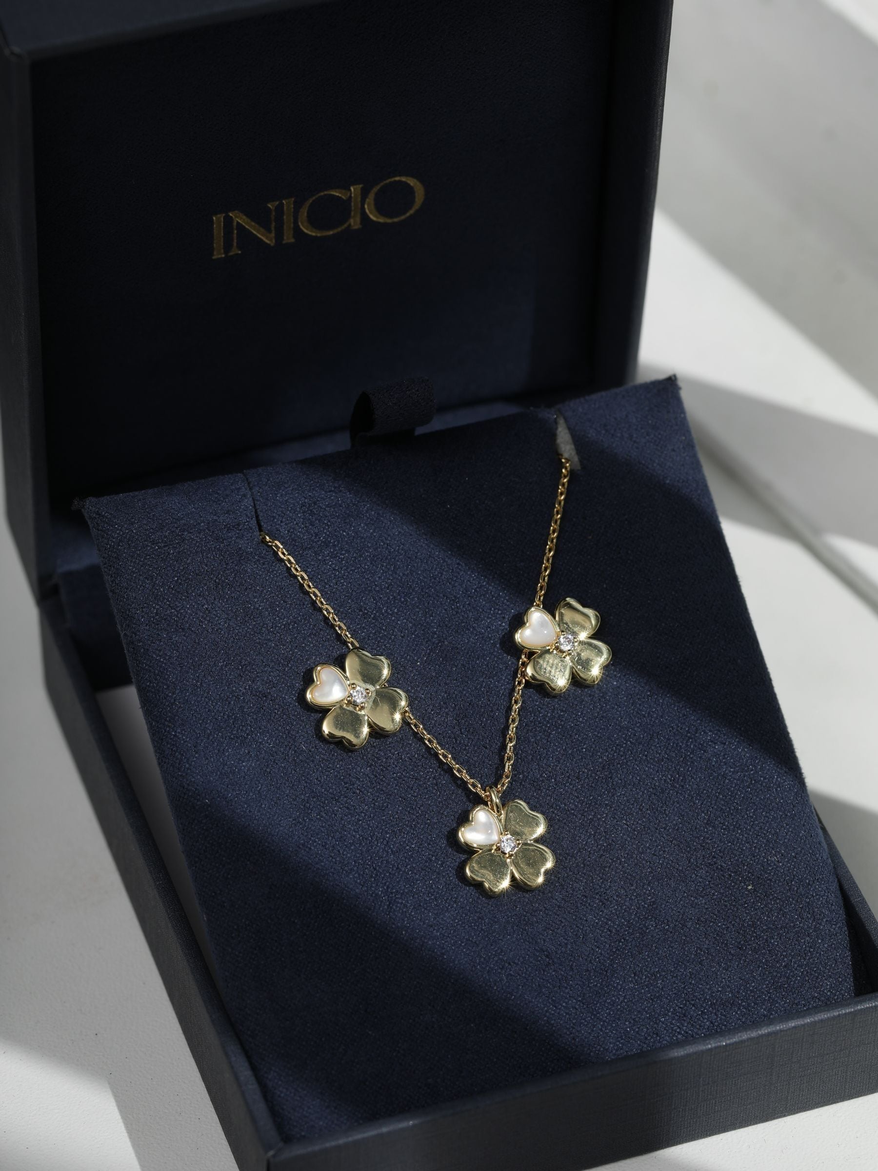 Inicio Gold Cubic Zirconia Clover Jewelry Set, UK version