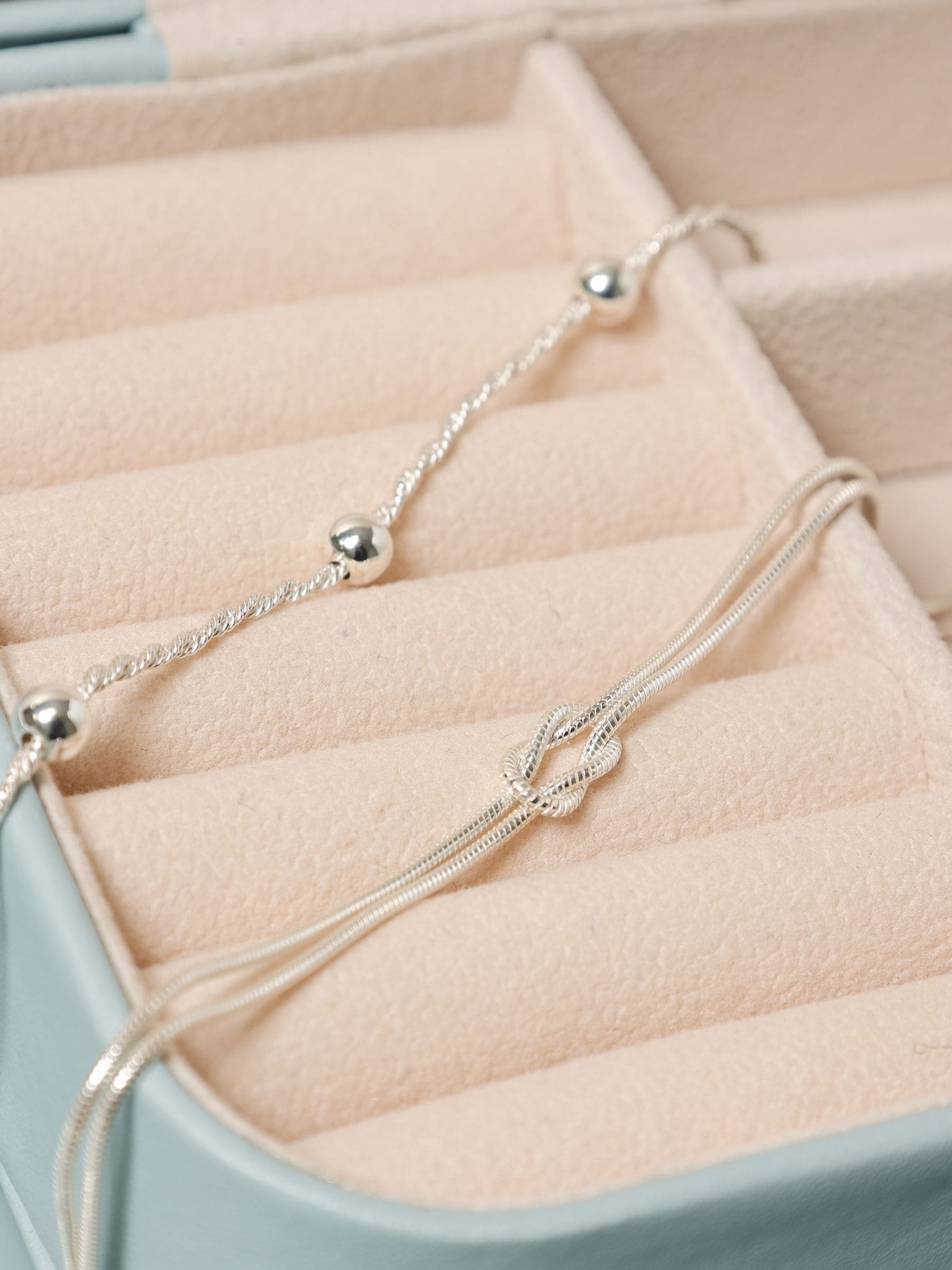 Polished Station Allway Bracelet in 925 Sterling Silver with Lobster Clasp, 5mm Width, 200mm Length