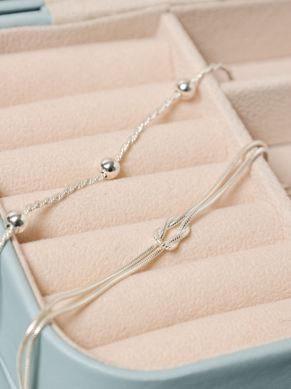 Polished Station Allway Bracelet in 925 Sterling Silver with Lobster Clasp, 5mm Width, 200mm Length