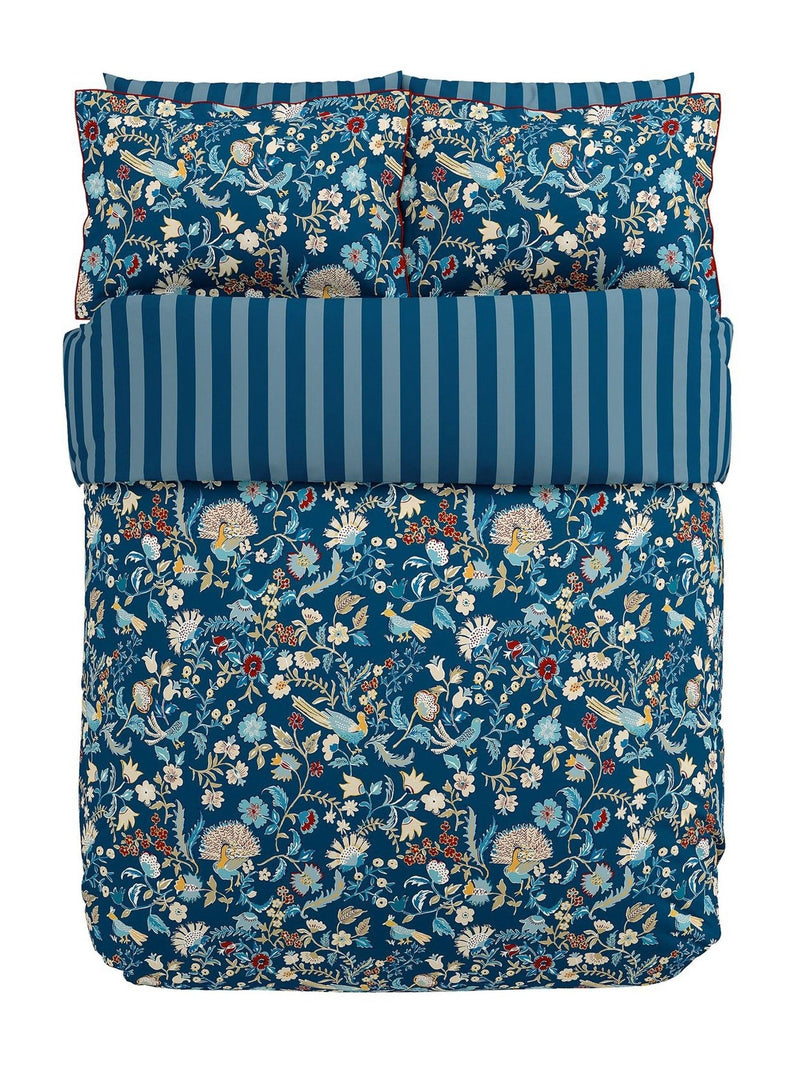 Land & Shore Blue Red Seaforde duvet set, UK version