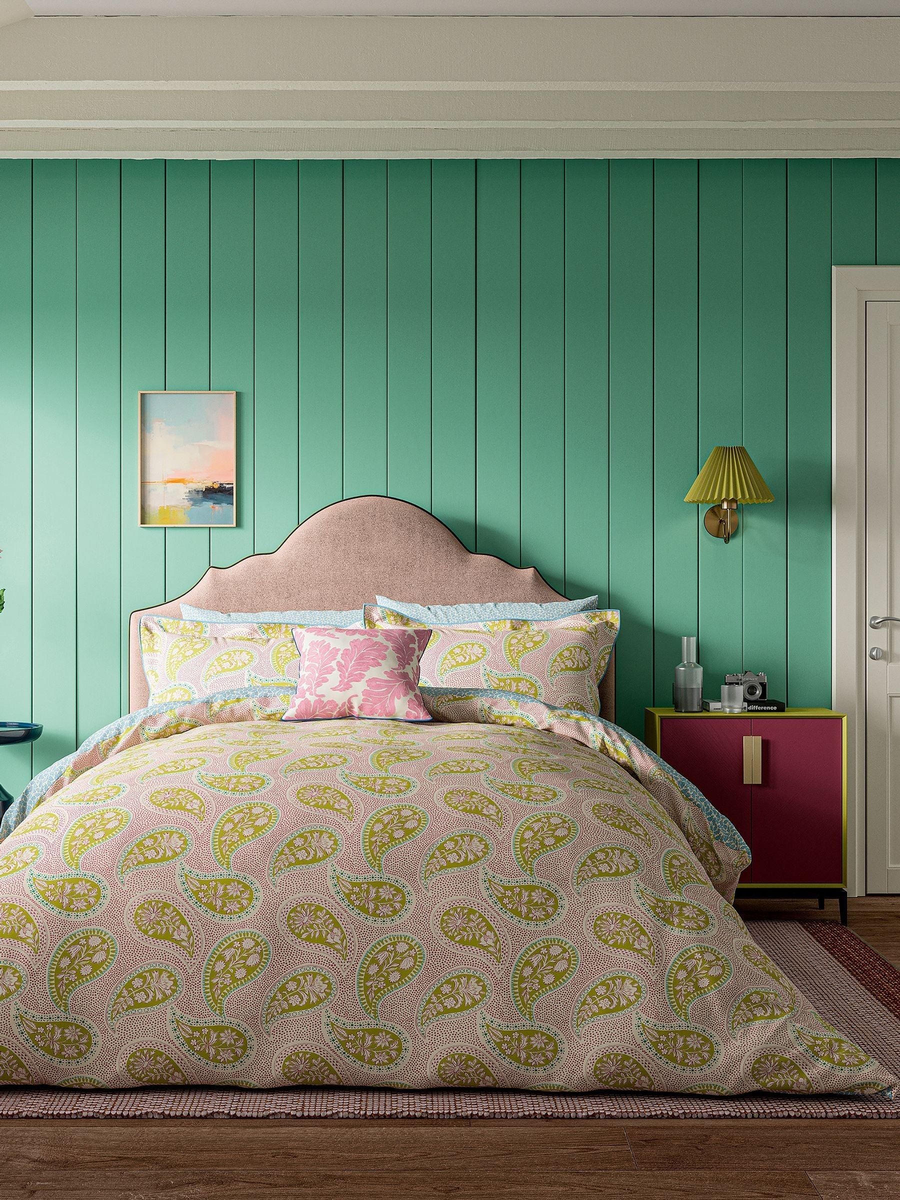 Land & Shore Multi Melody duvet set, UK version