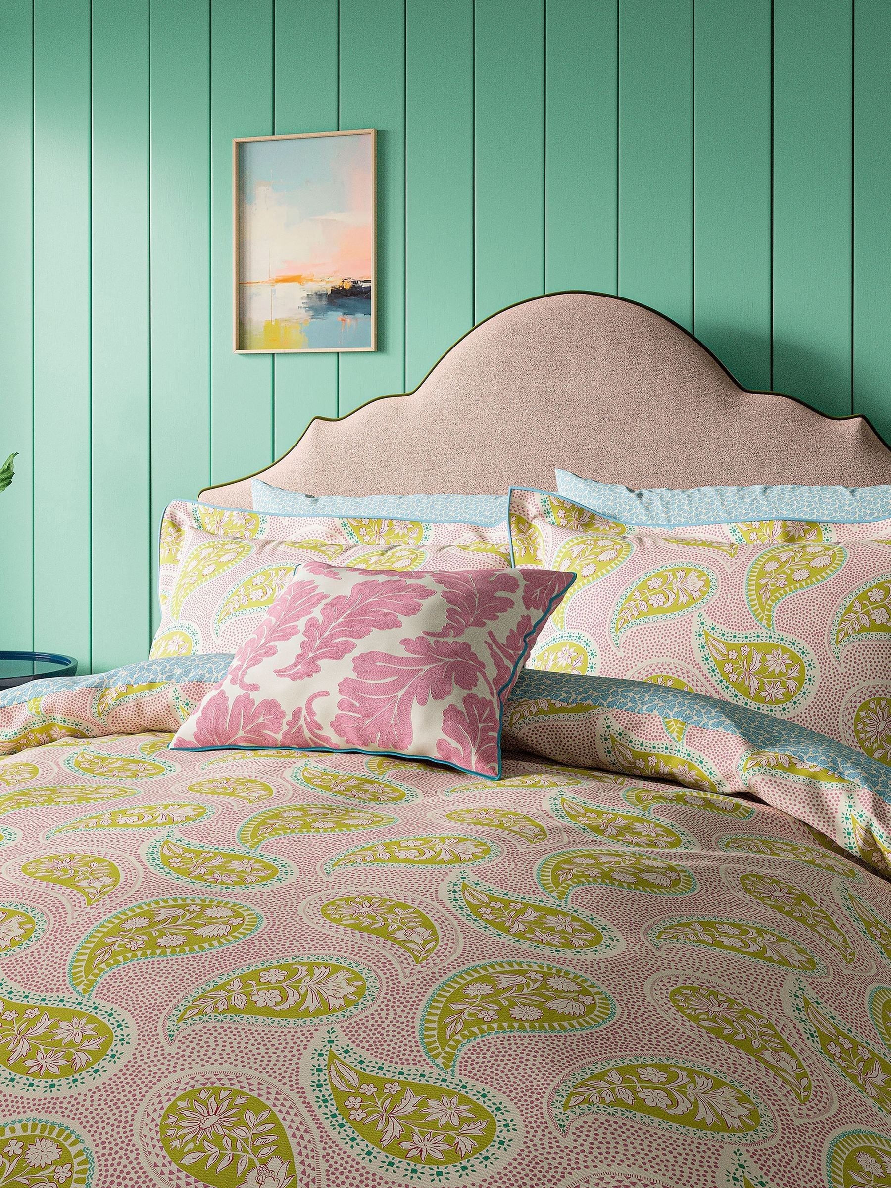 Land & Shore Multi Melody duvet set, UK version
