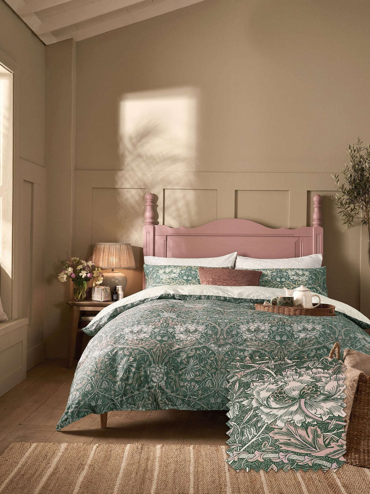 William Morris Honeysuckle and Tulip duvet cover set (British brand)
