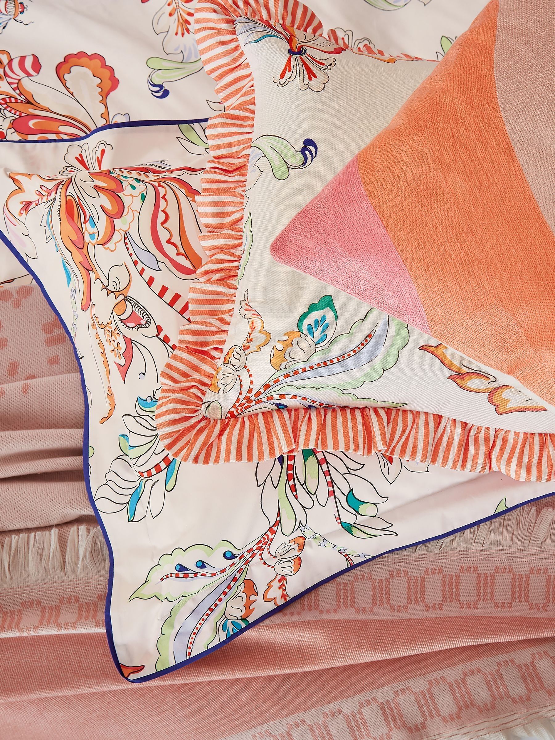 Yvonne Ellen Multi Signature Floral Print duvet cover set (British brand)