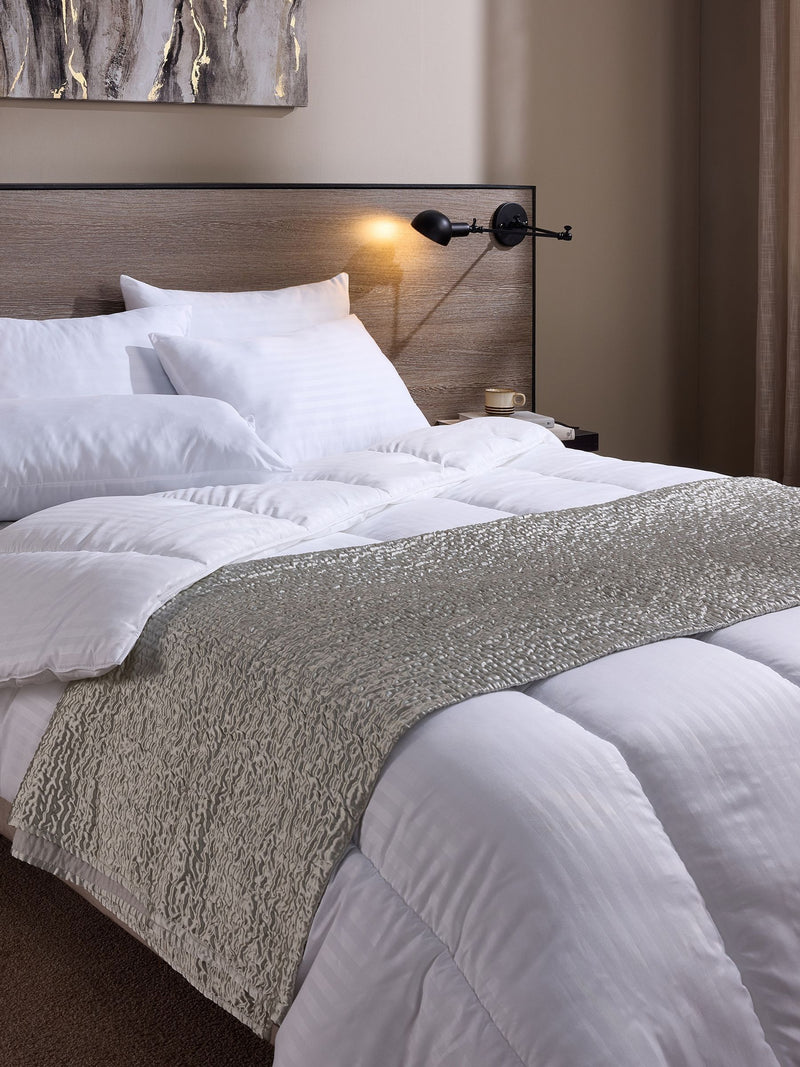 Snuggledown Luxurious Hotel 15 Tog Winter Duvet (British brand)