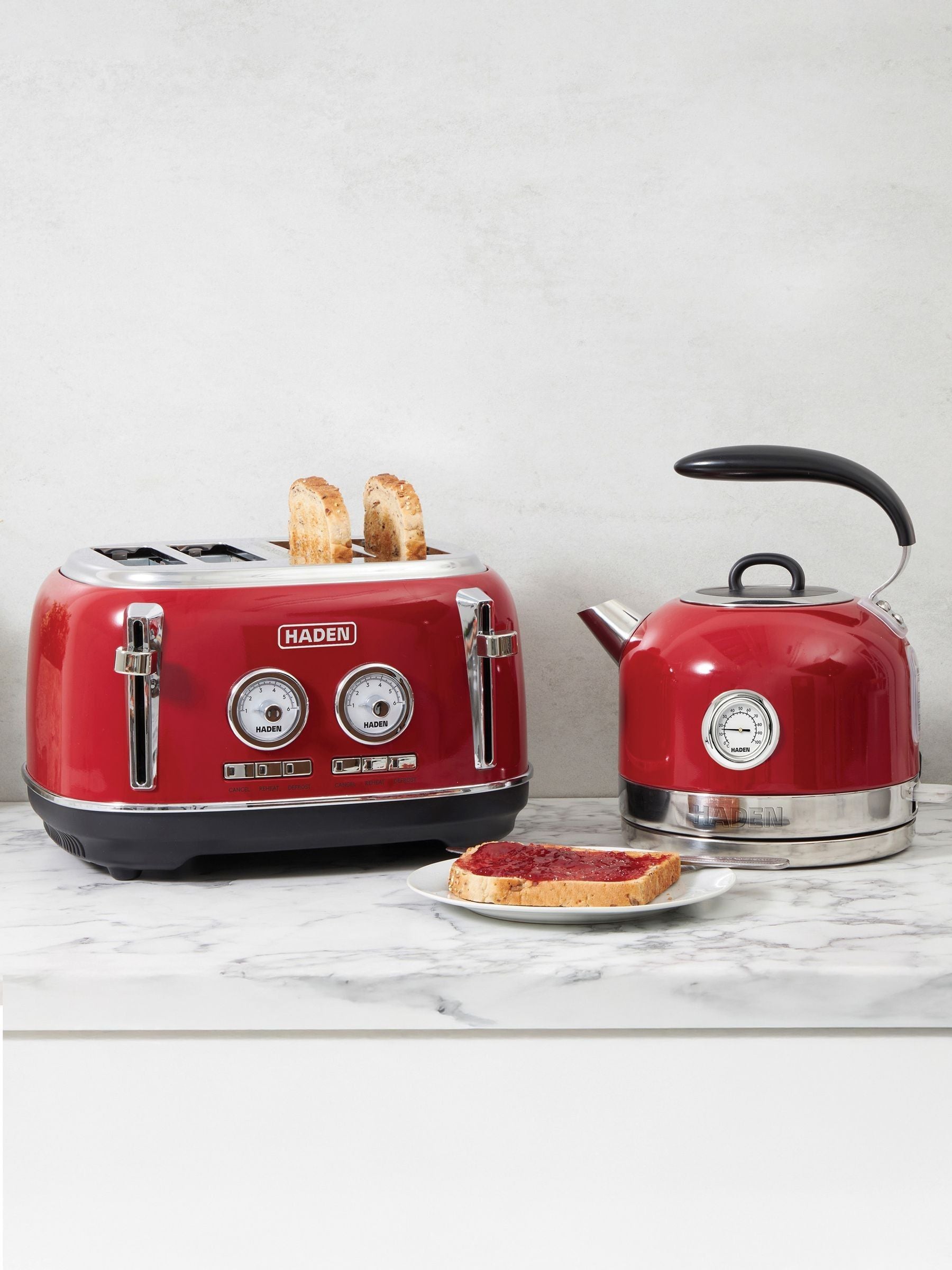 Haden Red Jersey kettle 1.5L, UK version