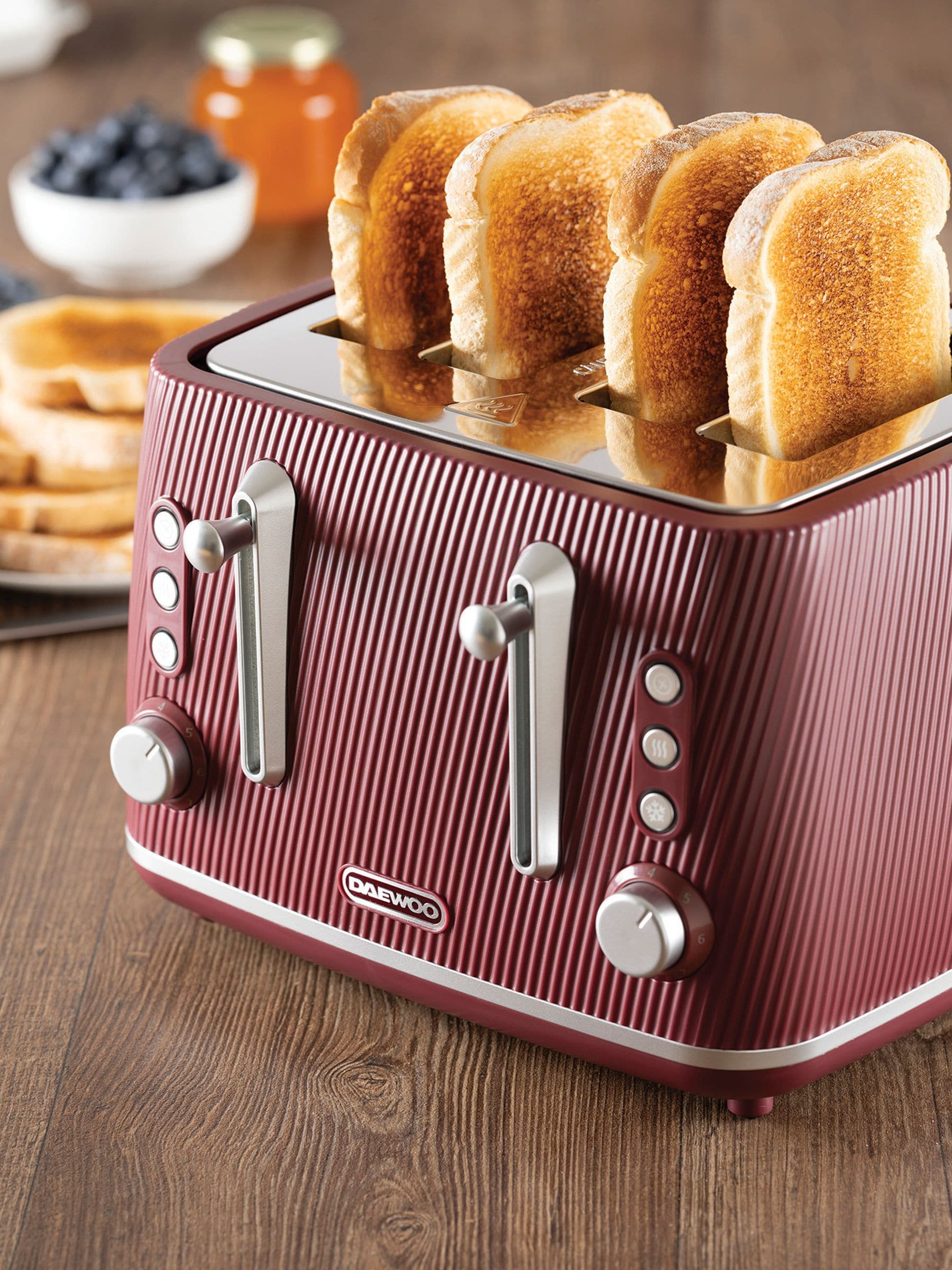 Daewoo Ruby Cascade 4 slice toaster - British product
