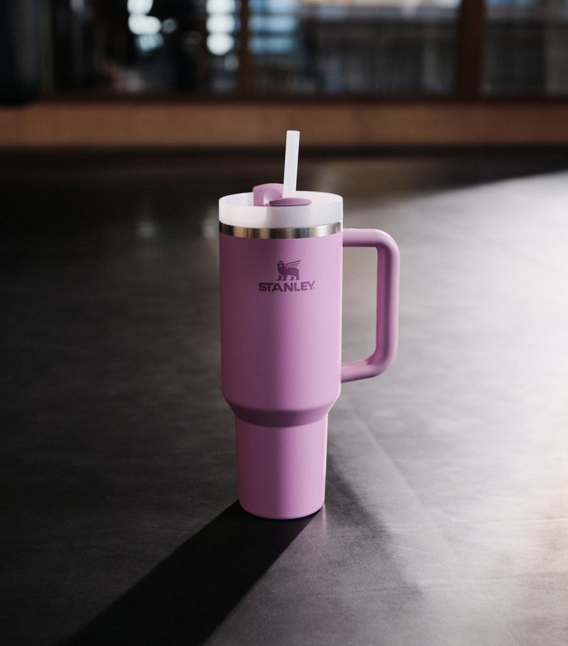 Stanley Quencher H2.0 Flowstate Vacuum-Insulated Tumbler 1.18L (British brand)