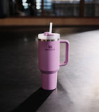 Stanley Quencher H2.0 Flowstate Vacuum-Insulated Tumbler 1.18L (British brand)