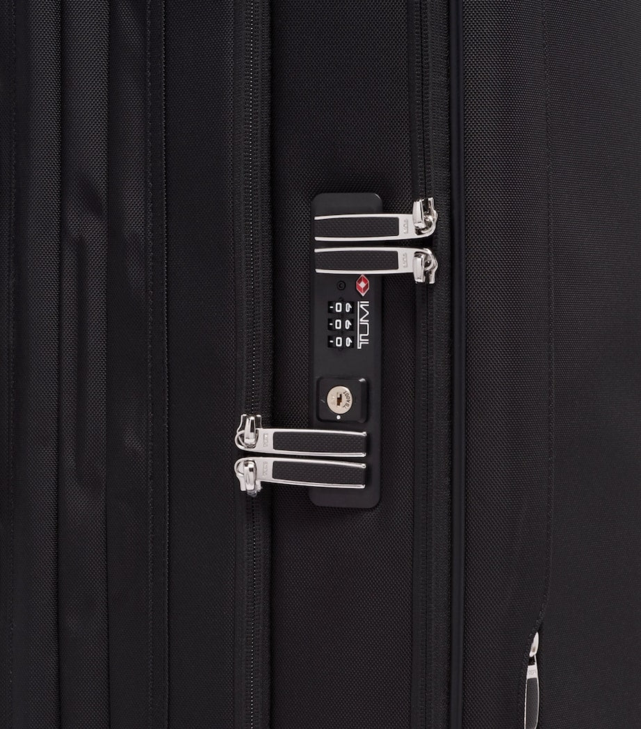 Tumi Arrivé Extended Trip Dual Access 4-Wheel Packing Case (78.5cm)
