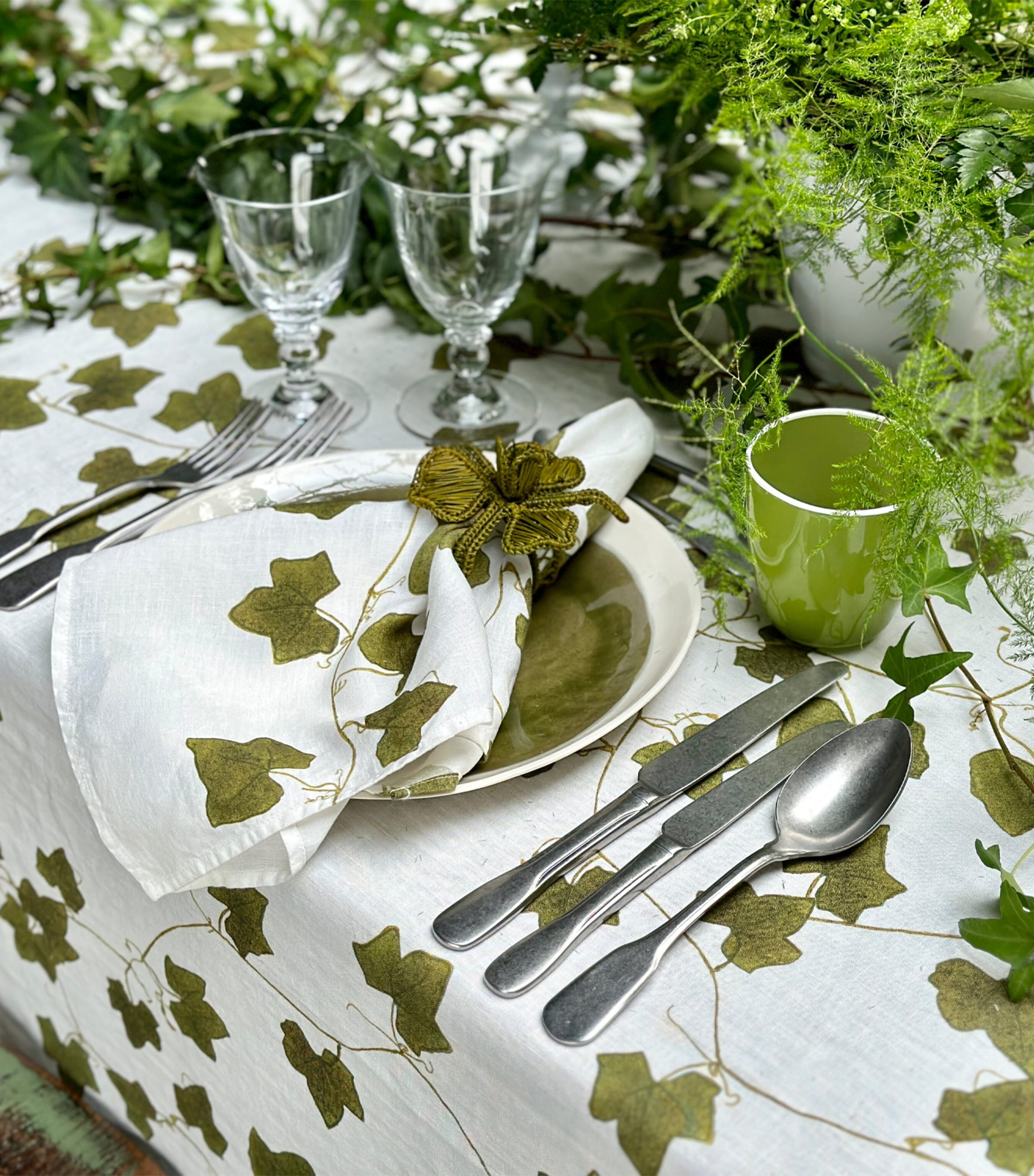 Summerill & Bishop Linen Ivy Napkin (50cm x 50cm)