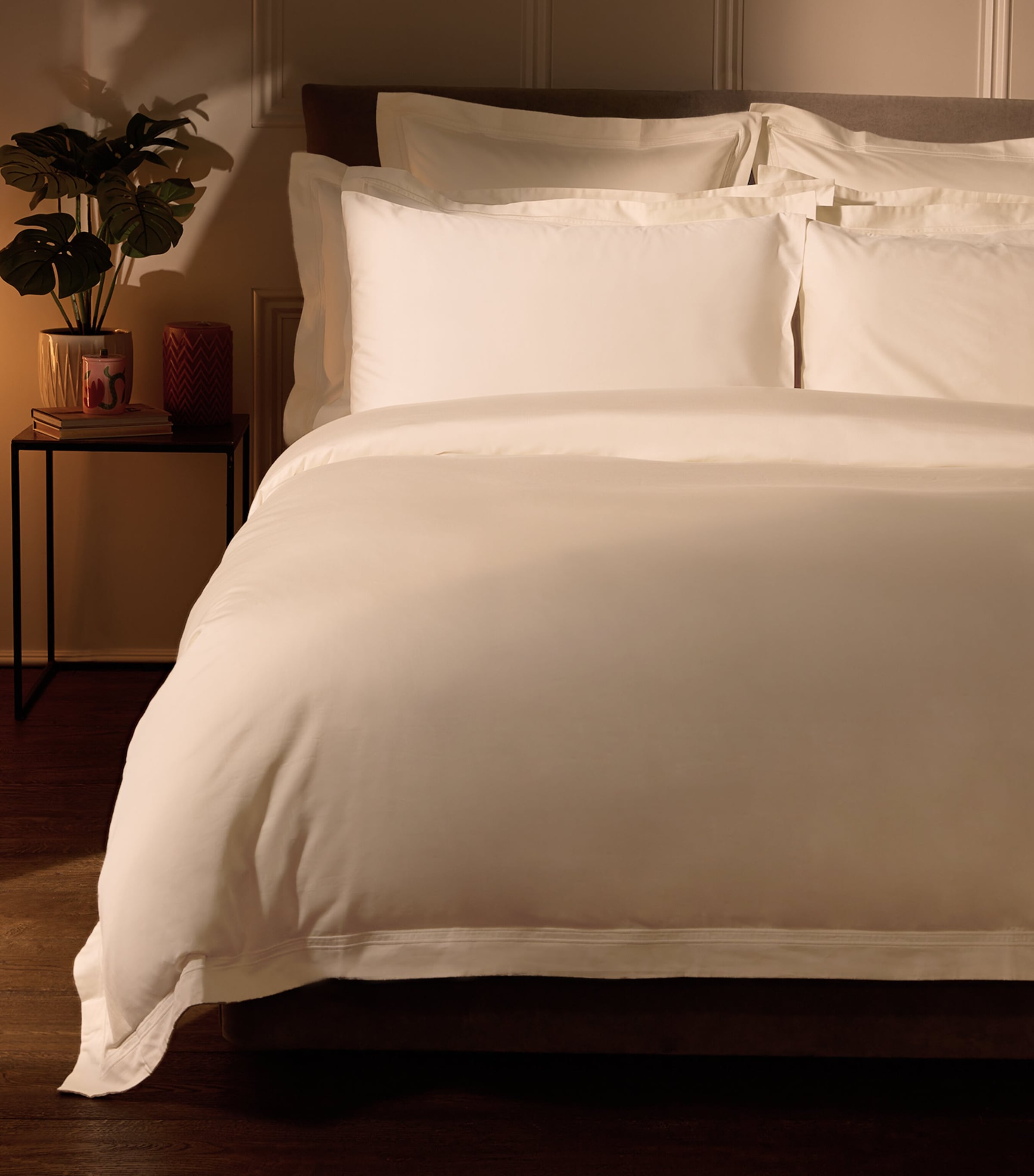 Harrods Brompton II Super King duvet cover set 260cm x 220cm, UK version