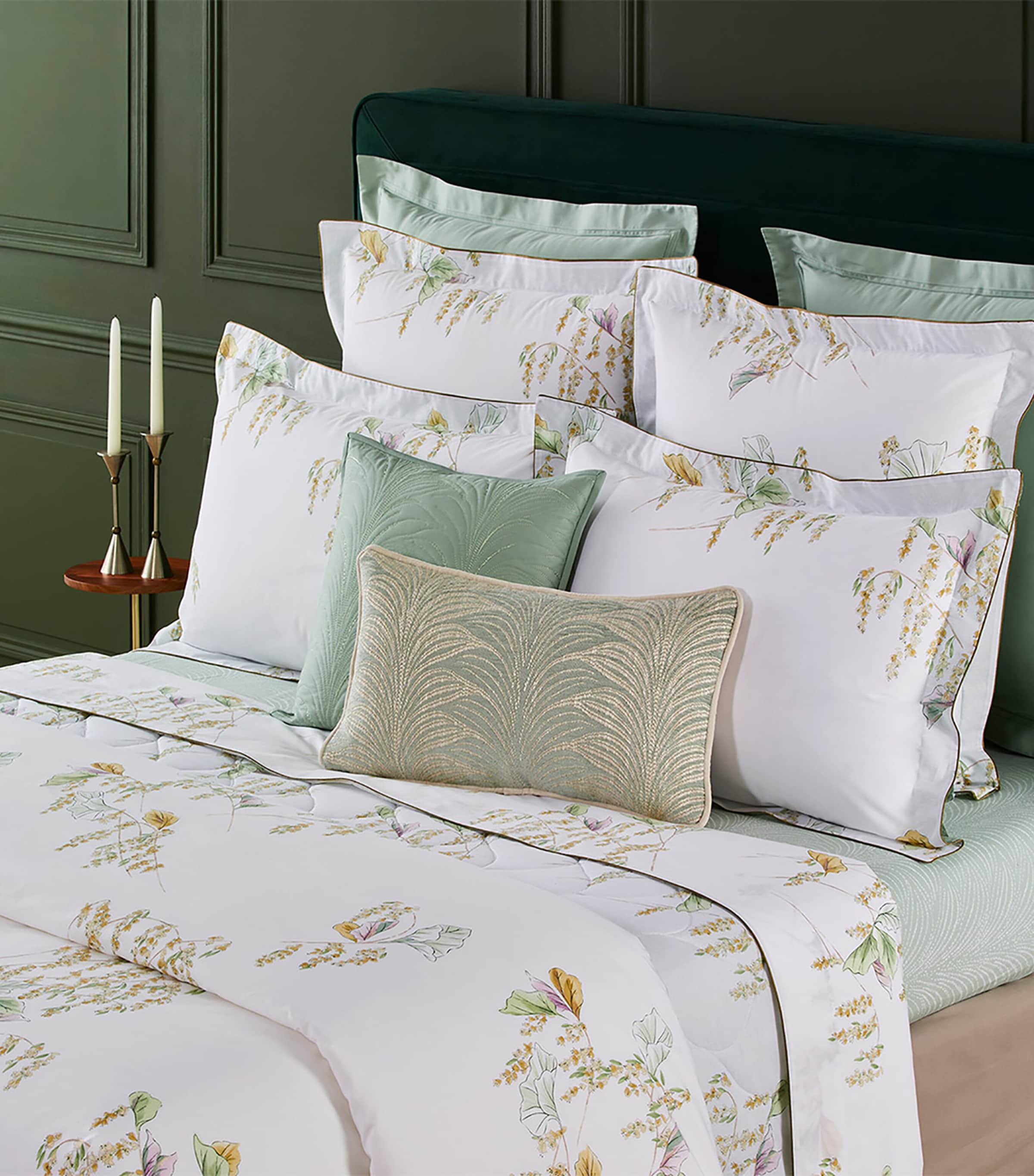 Yves Delorme double fitted sheet 140cm x 200cm (British brand)