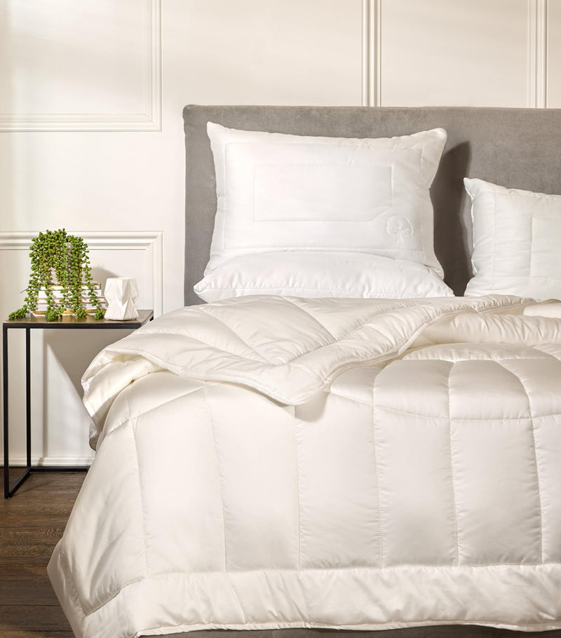 Harrods of London Eco Control King Pillow 50cm x 90cm, UK version