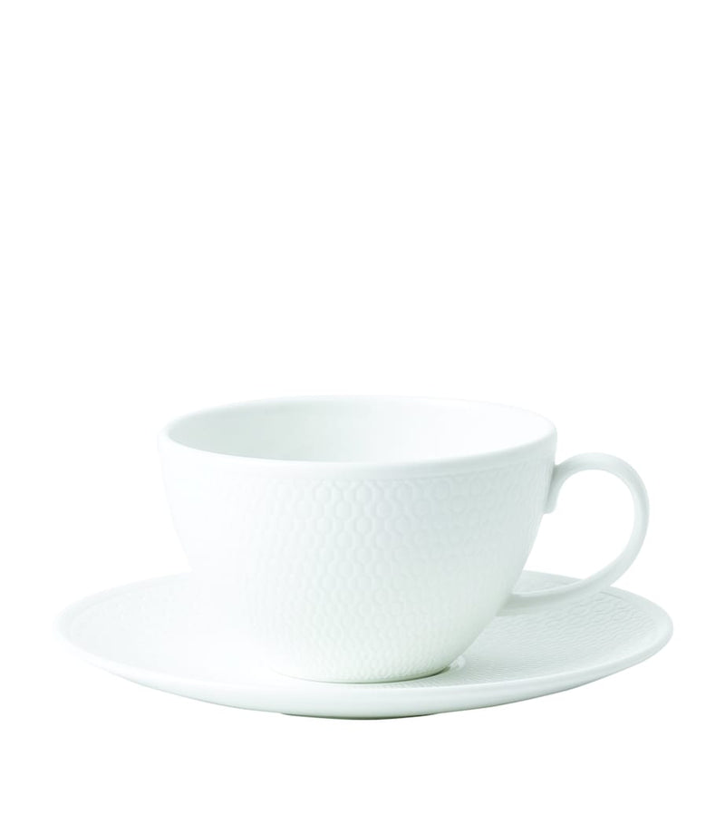 Wedgwood Gio teacup and saucer set with intaglio texture, 260ml capacity (British brand)