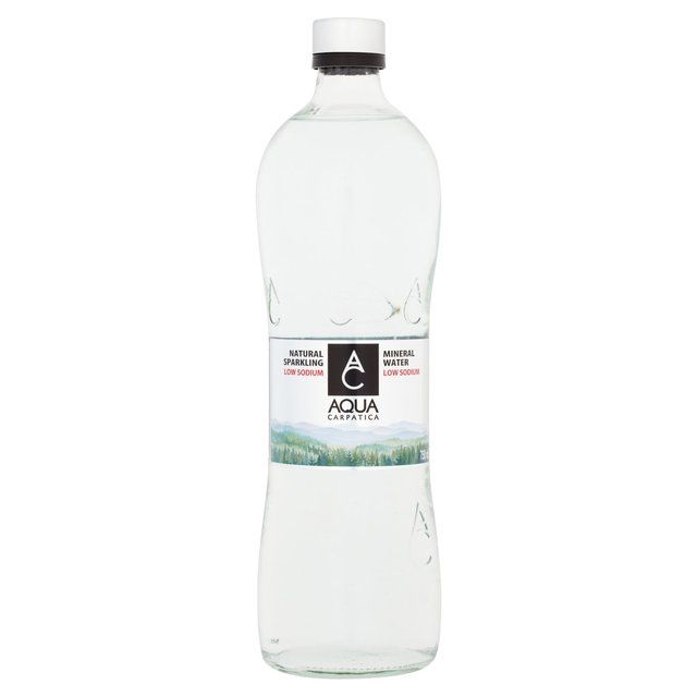 AQUA Carpatica Glass Naturally Sparkling Mineral Water Nitrates Free   6 x 750ml - McGrocer