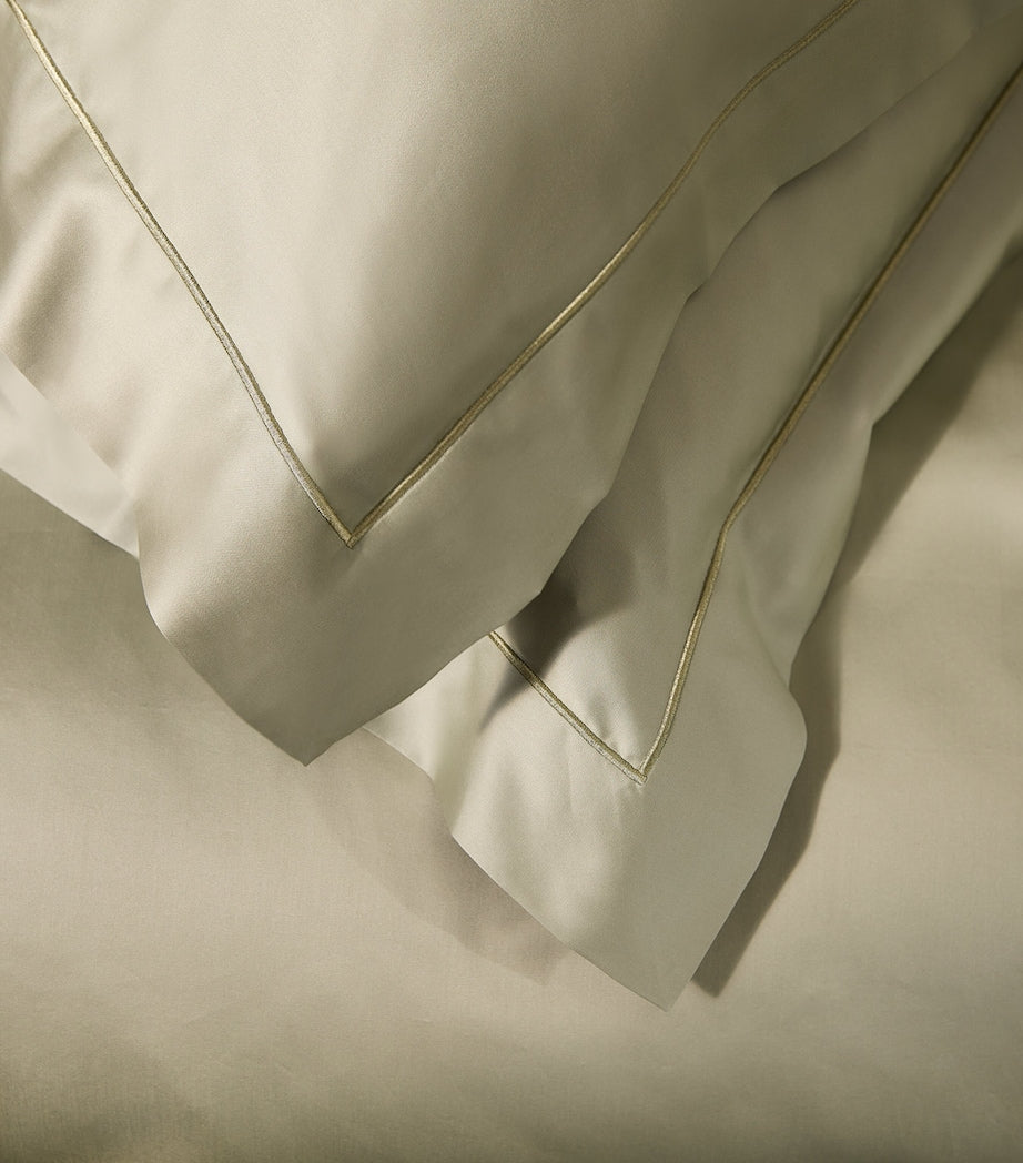 Celso De Lemos square pillowcase in Egyptian cotton 65cm x 65cm - British product