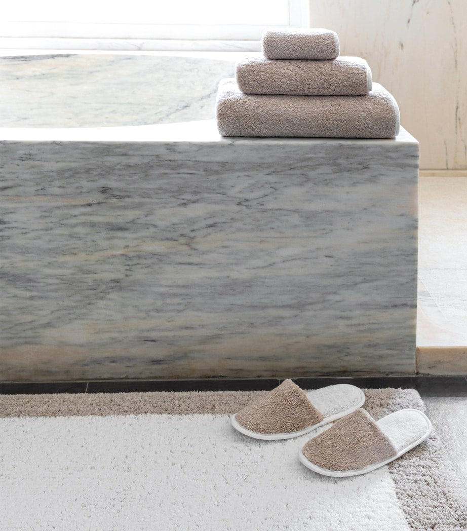 GRACCIOZA Bicolore Hand Towel (50cm x 100cm)