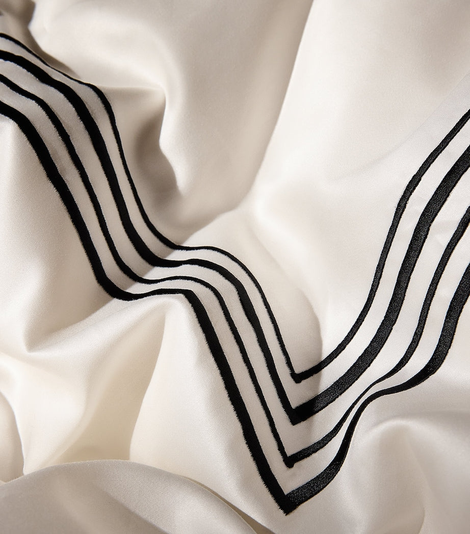 Harrods of London Mayfair King Duvet Cover and Pillowcase Set 230cm x 220cm - British product